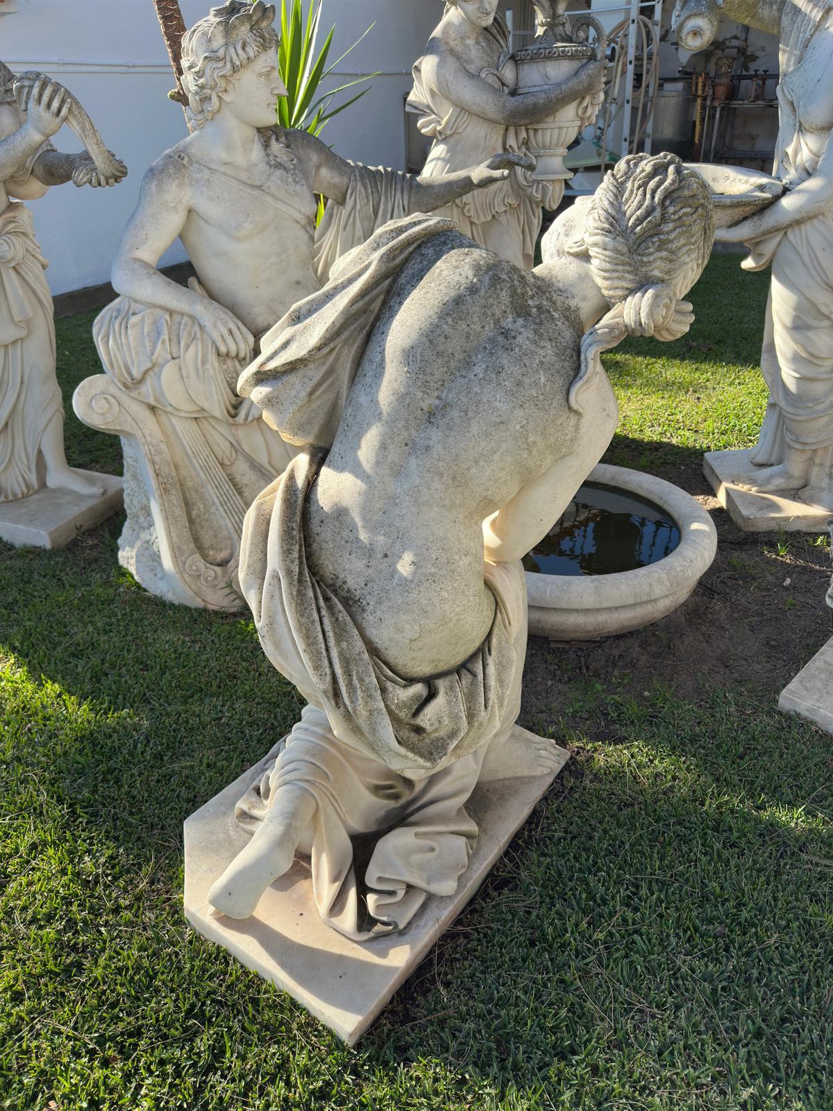 7 splendide sculture in marmo italiano che rappresentano i 