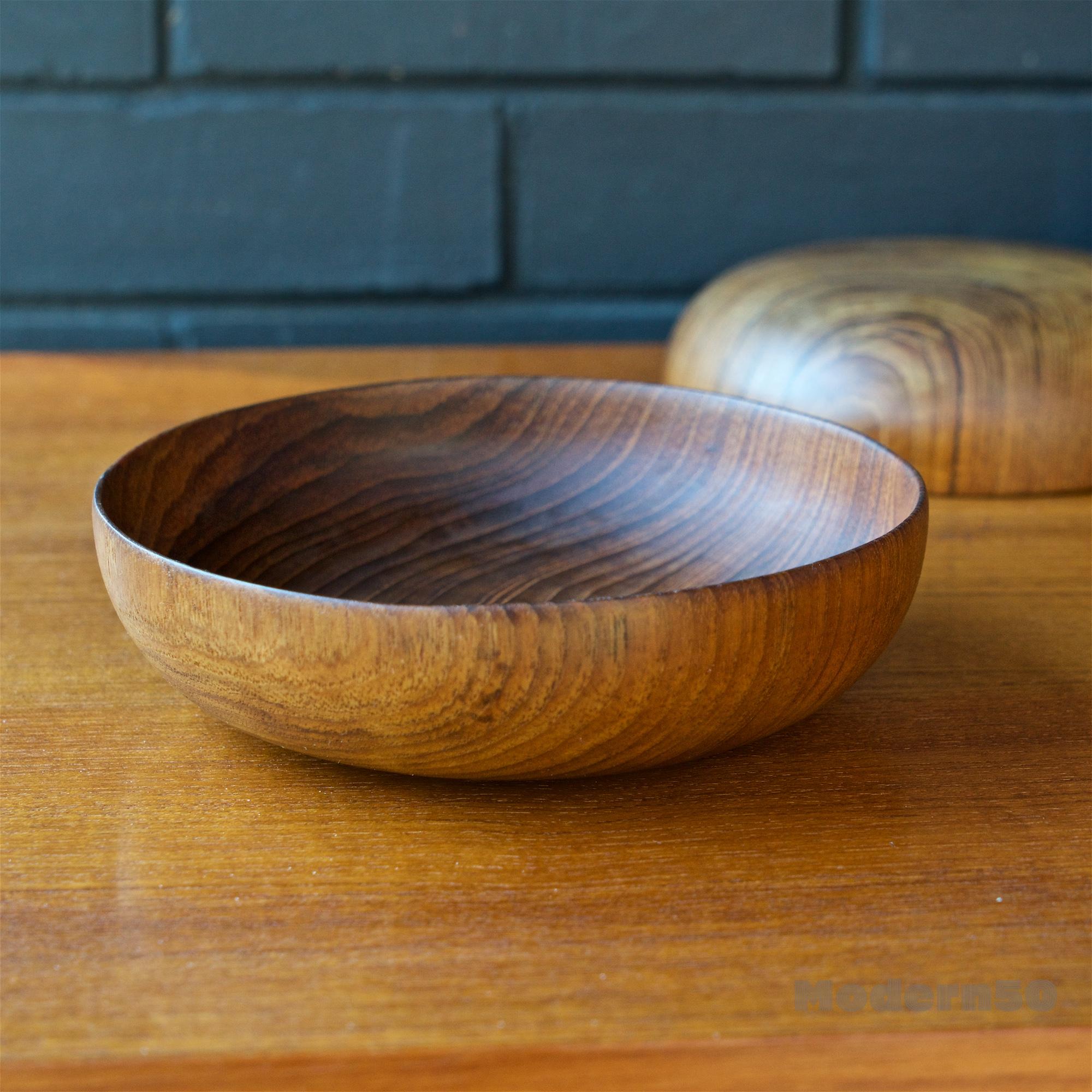 7 Unknown Craftsman Studio Craft Turned Teak Bowl Set Midcentury Danish Rustic In Distressed Condition For Sale In Hyattsville, MD