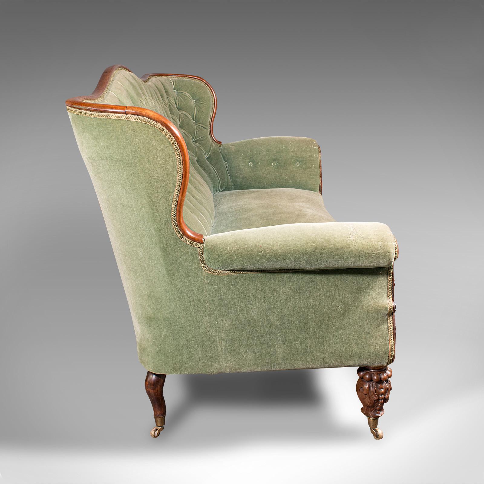 Britannique 7' Wide Antique Country House Sofa, English, Walnut, Button Back Settee, Regency en vente