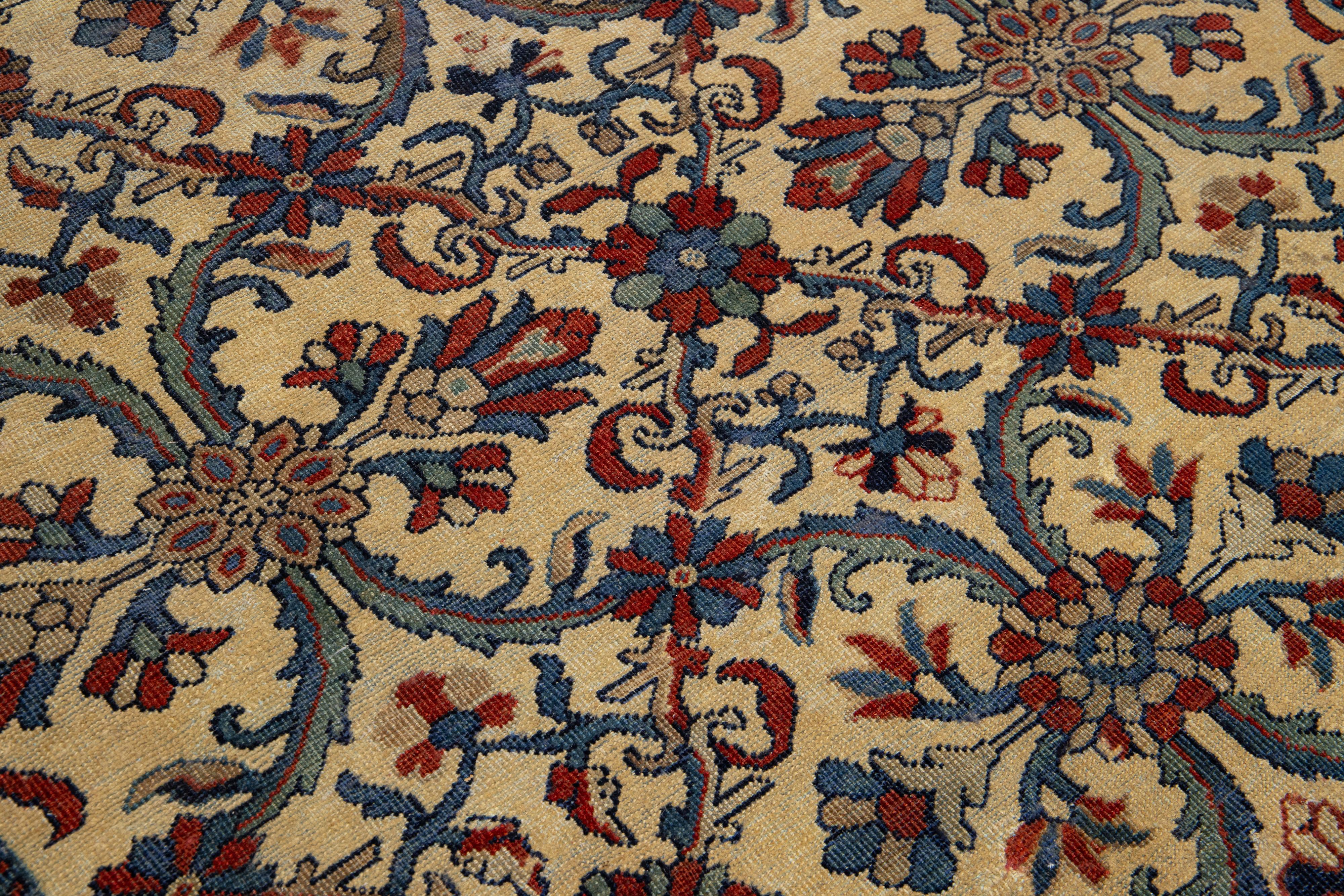 7 x 10 Antiker persischer Mahal handgefertigter Mahal-Wollteppich in Hellbraun mit Blumenmuster im Angebot 1