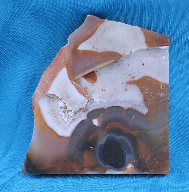 20th Century 7 x 6.5 x .75 inch Agate (or Onyx?) Slab with crystal/druzy areas For Sale