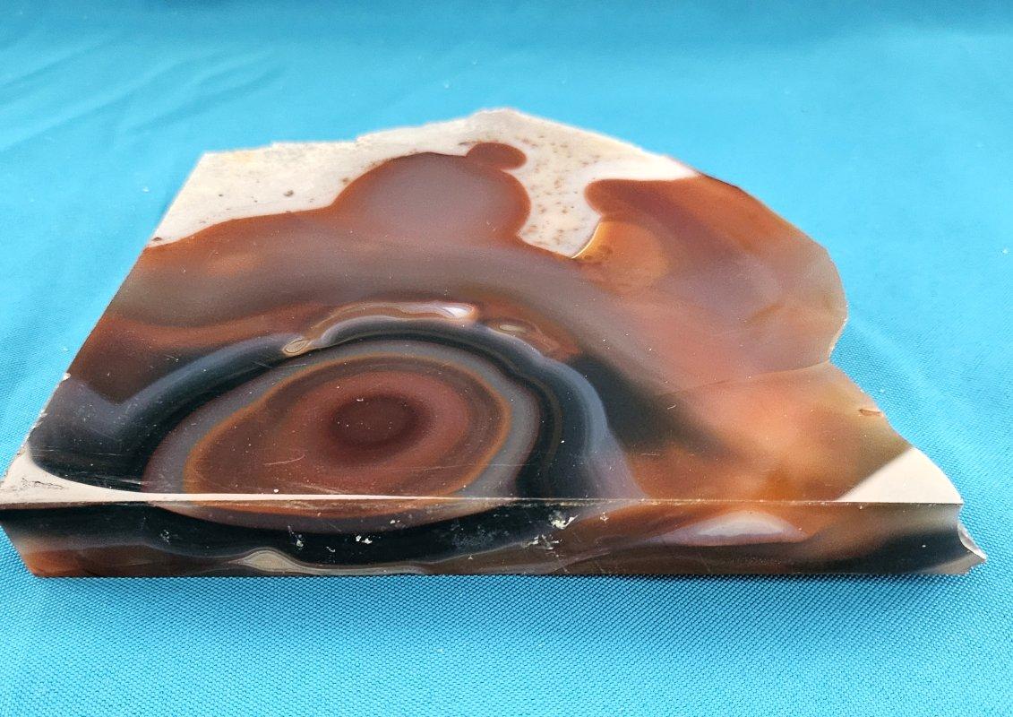 Other 7 x 6.5 x .75 inch Agate (or Onyx?) Slab with crystal/druzy areas For Sale