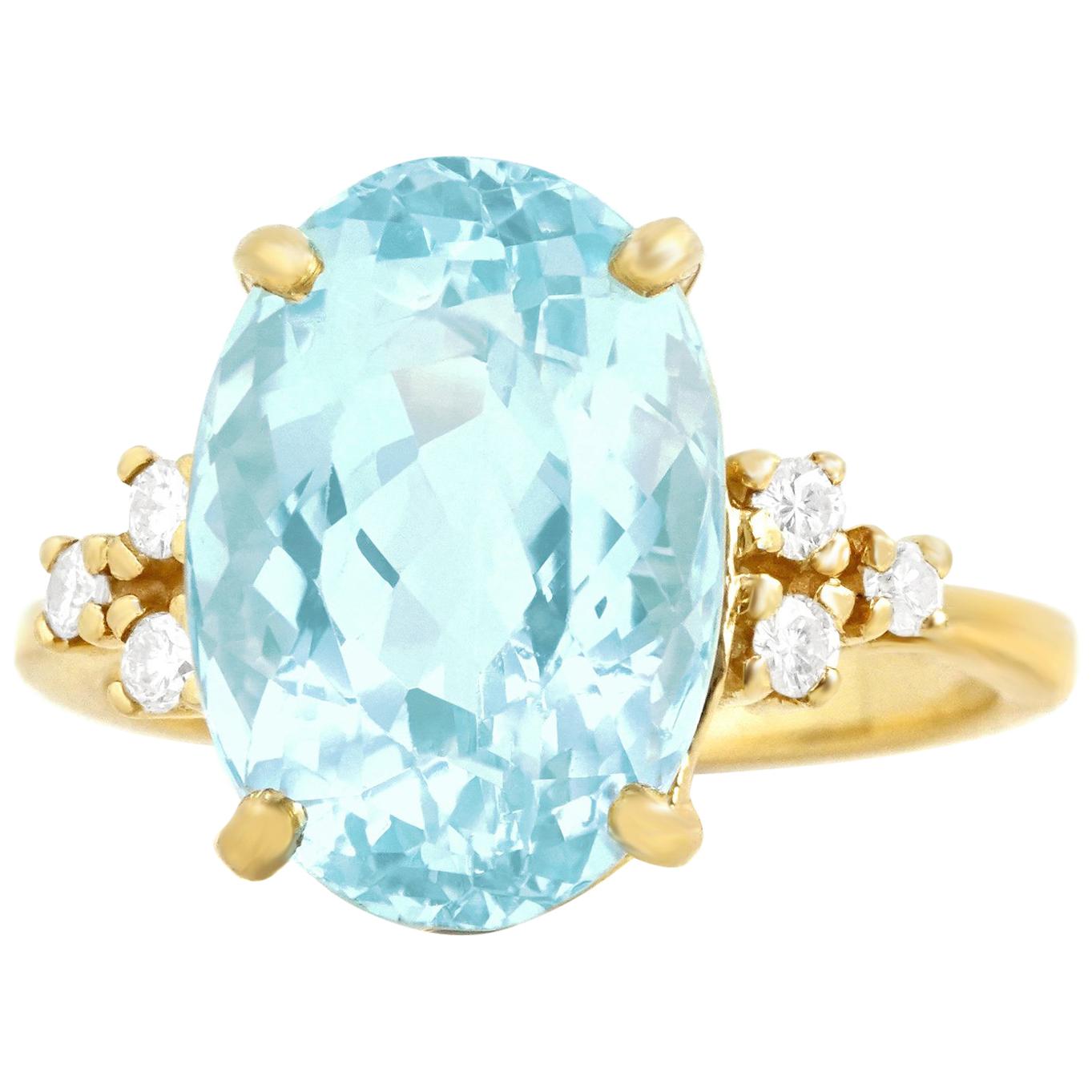 7.0 Carat Aquamarine and Diamond Set Gold Ring