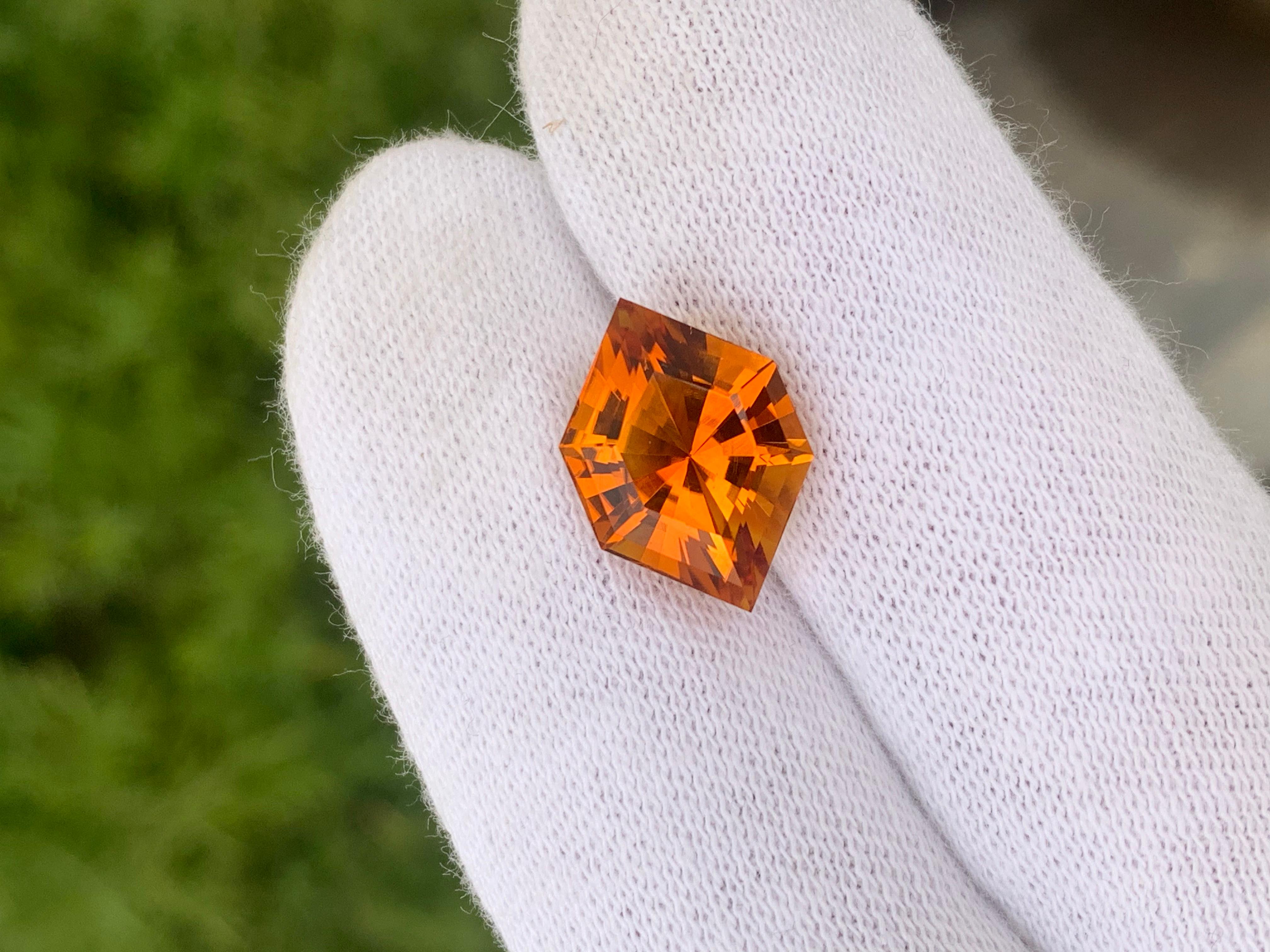 7.0 Carat Hexagon Fancy Cut Loose Mandarin Citrine for Jewelry Making For Sale 2