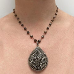 Collier pendentif en diamants bruns de 70 carats et diamants champagne de 7 carats