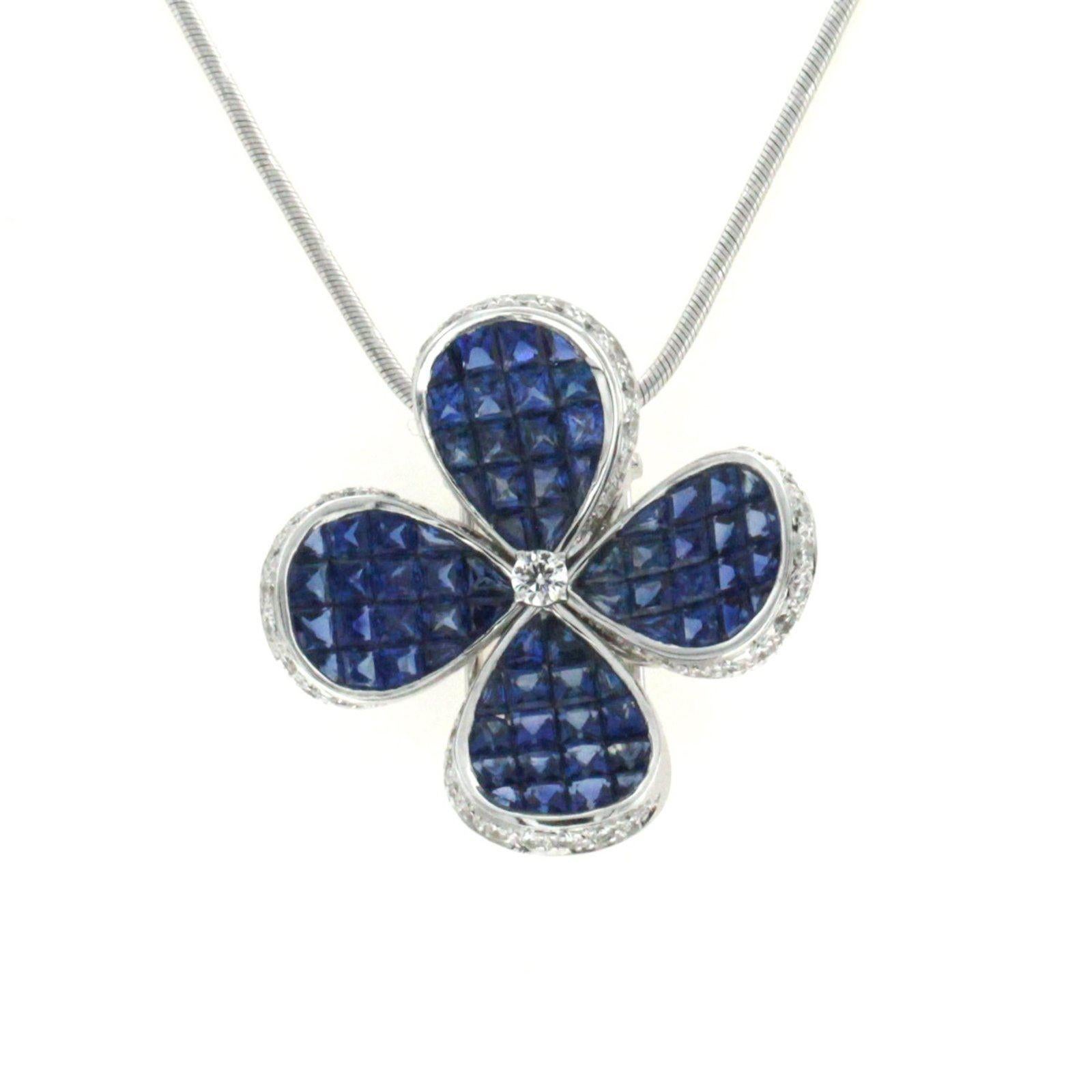 .70 Ct Diamonds 12.67 Ct Invisible Blue Sapphire 14k White Gold Flower Necklace In New Condition For Sale In Los Angeles, CA