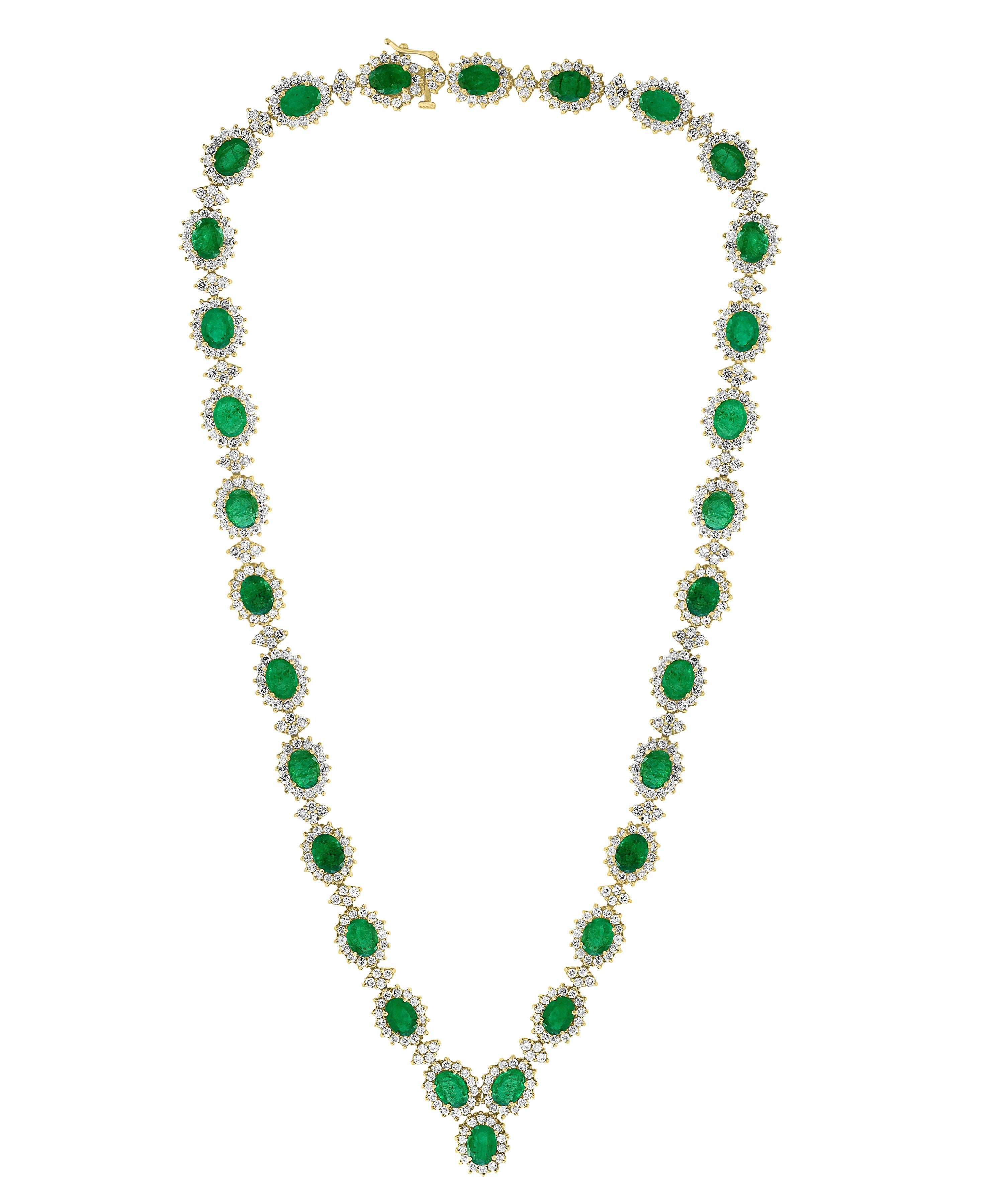 37 Ct Oval Shape Natural  Emerald & 22 Carat Diamond Necklace & Earring  Suite For Sale 3