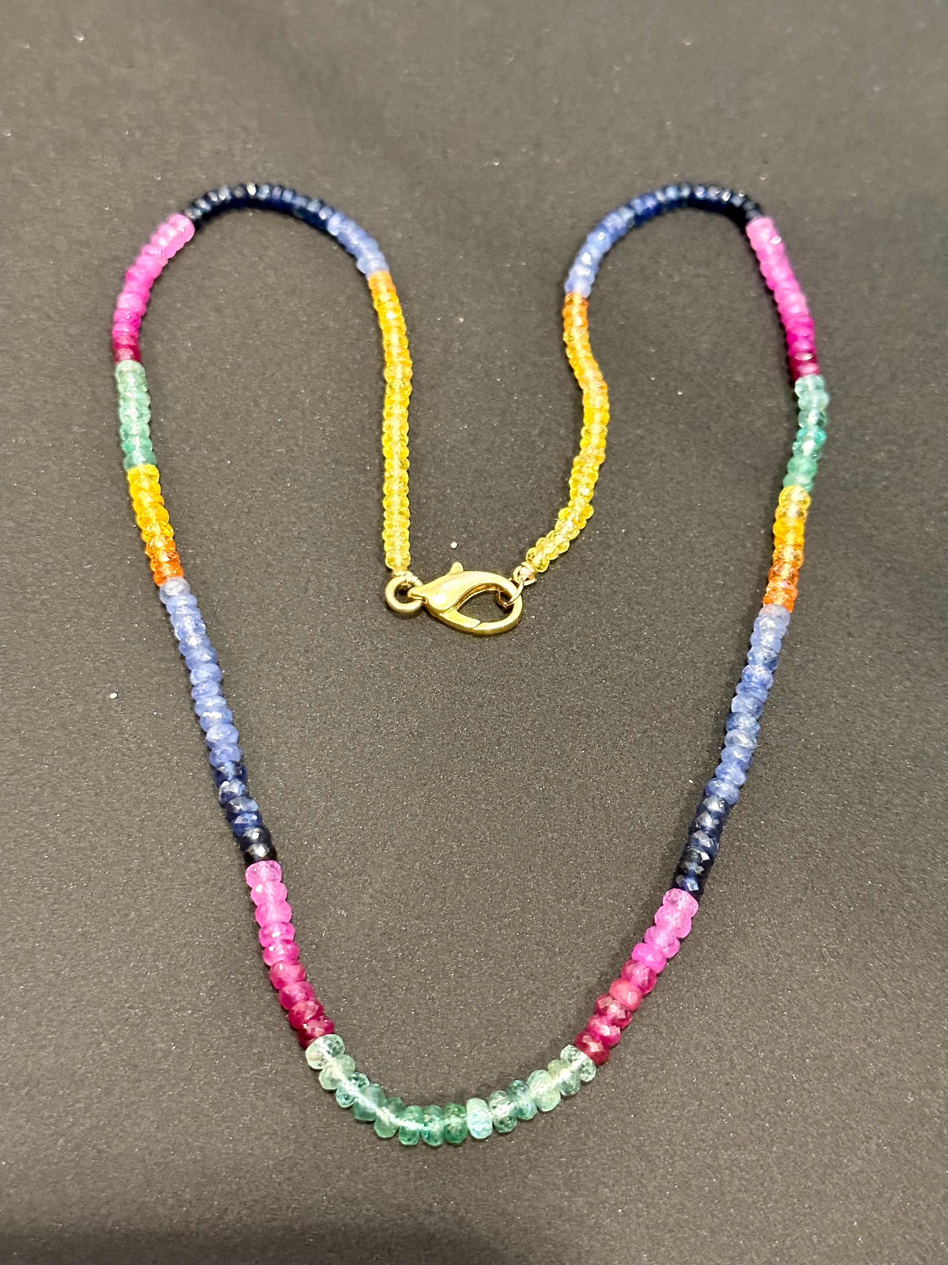 70ct Single Layer Natural Emerald Ruby & Sapphire Bead Necklace 14k Gold Clasp In Excellent Condition For Sale In New York, NY