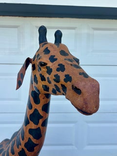 Scultura da terra Giraffa grande da 70" in pelle fatta a mano