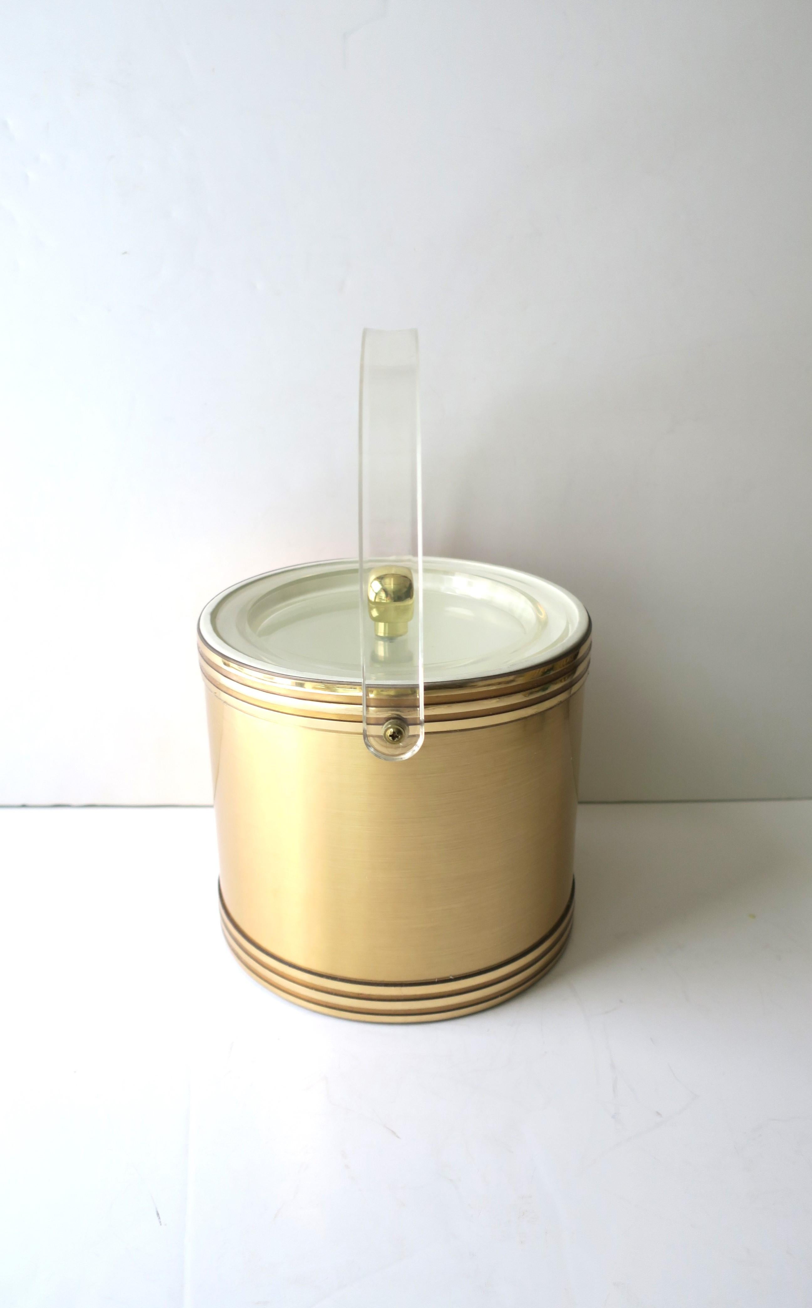 XX secolo Secchiello per il ghiaccio moderno o refrigeratore per il vino degli anni '70 in vendita