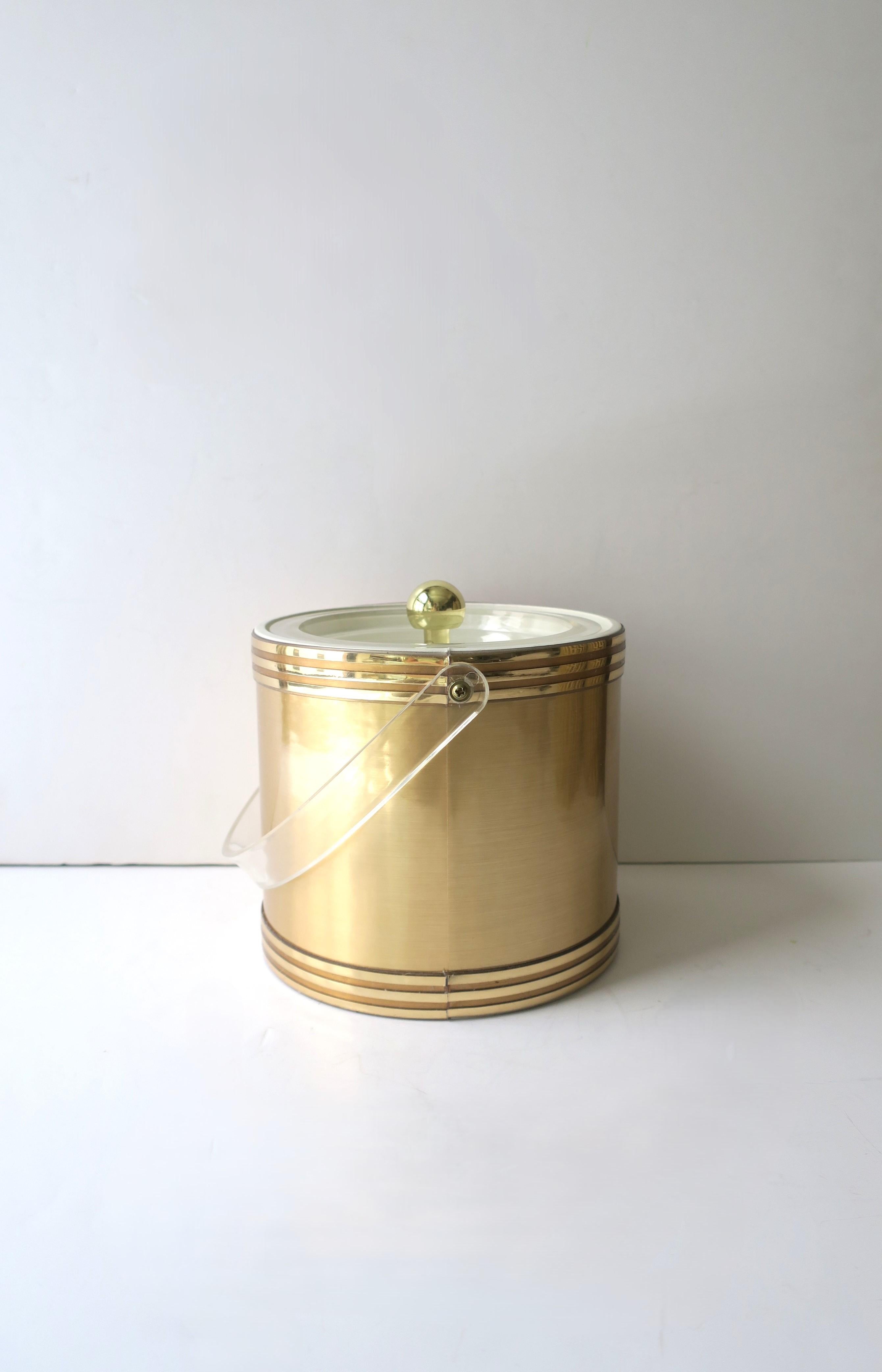 Ottone Secchiello per il ghiaccio moderno o refrigeratore per il vino degli anni '70 in vendita