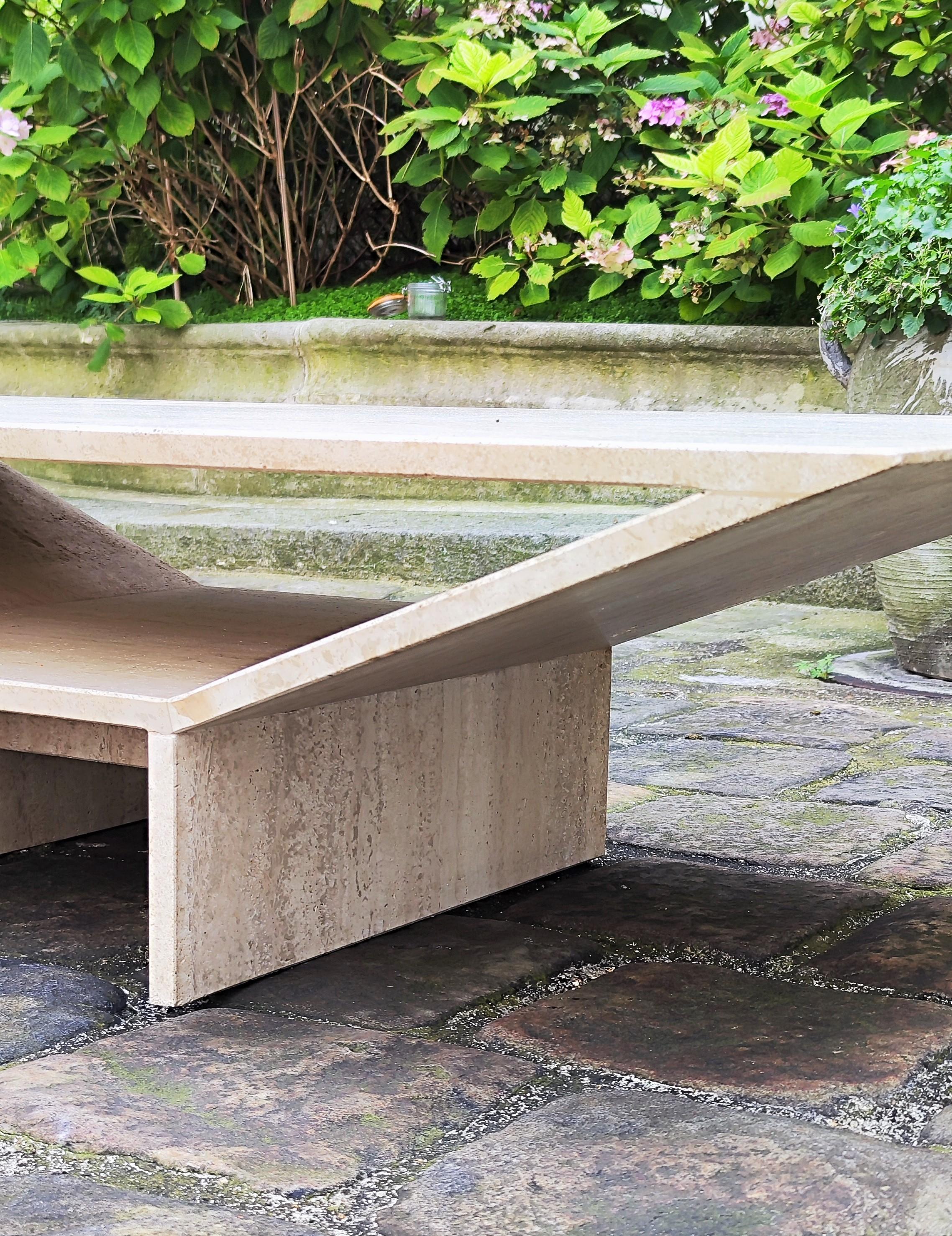 70 s Italian Coffee Table minimalist & brutalist in Travertine, 1970 - Italy For Sale 4