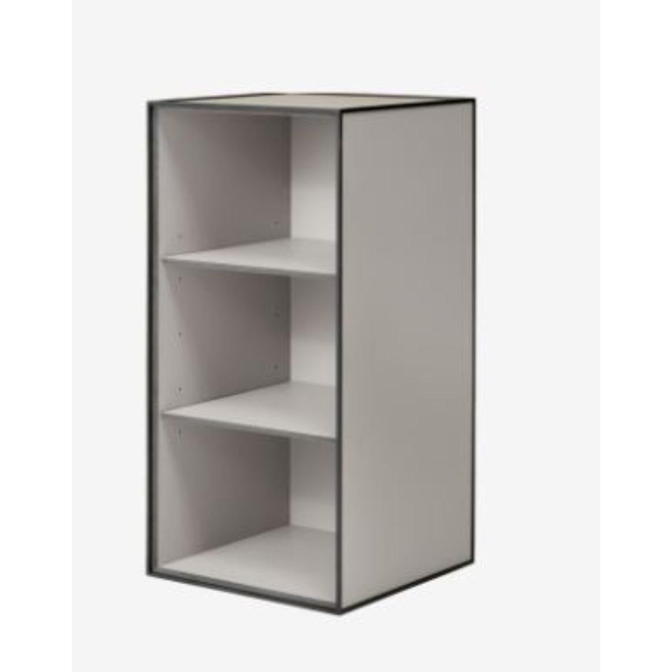 70 Boîte de cadre de sable avec 2 étagères par Lassen
Dimensions : P 35 x L 35 x H 70 cm 
Matériaux : Finér, Melamin, Melamin, Melamine, Métal, Placage
Disponible également en différentes couleurs et dimensions. 
Poids : 13 kg


By Lassen est une