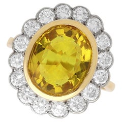 7.00 Carat Basaltic Yellow Sapphire and 1.92 Carat Diamond 18k Yellow Gold Ring