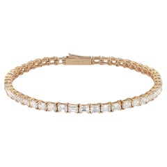 Bracelet tennis est-ouest en or jaune 18 carats avec diamants taille émeraude de 7,00 carats 