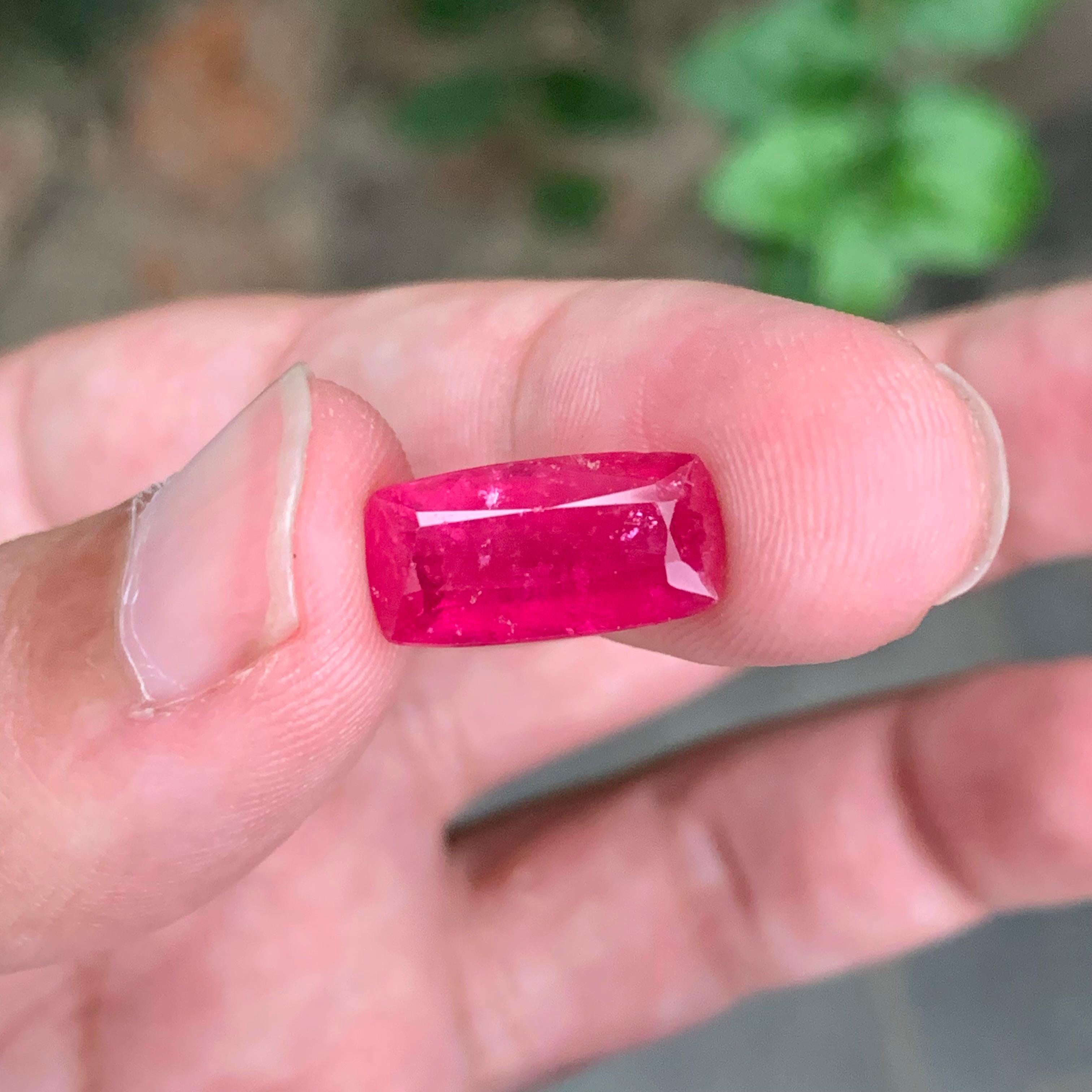 7.00 Carat Glamorous Faceted Rubellite Tourmaline Can-Shape Gemstone For Sale 4