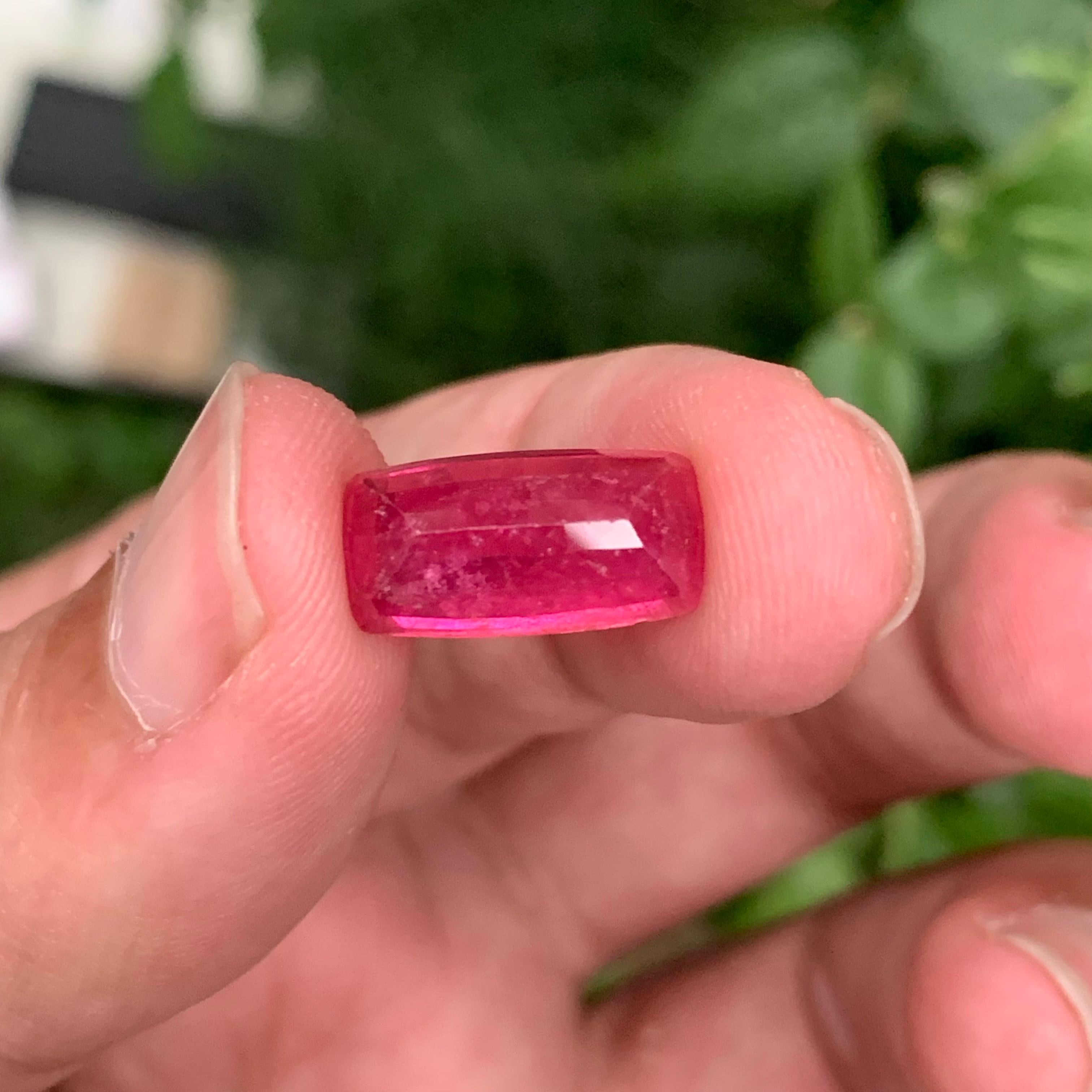 7.00 Carat Glamorous Faceted Rubellite Tourmaline Can-Shape Gemstone For Sale 3