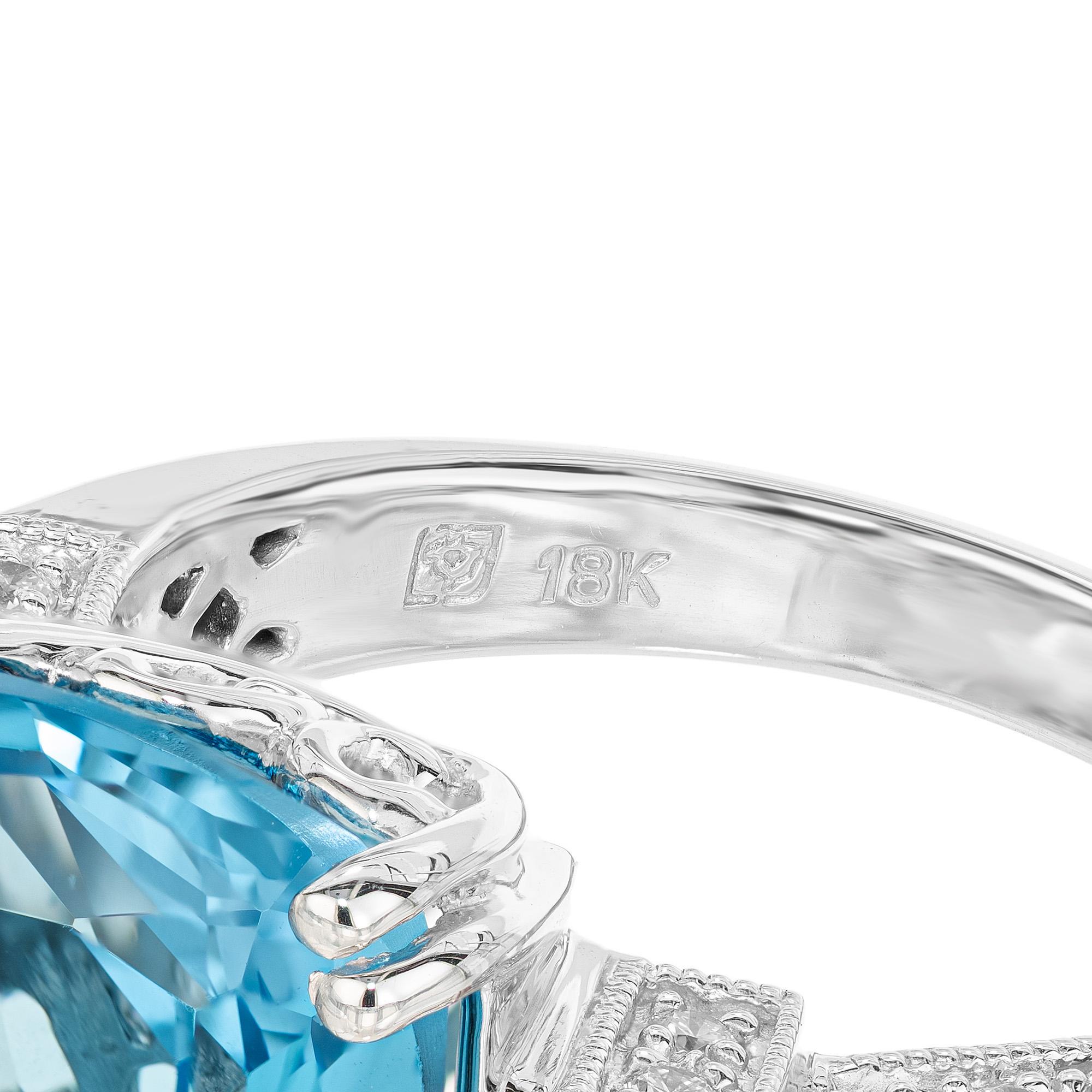 7,00 Karat Londoner Blauer Topas im Kissenschliff Diamantring aus Weißgold im Angebot 2
