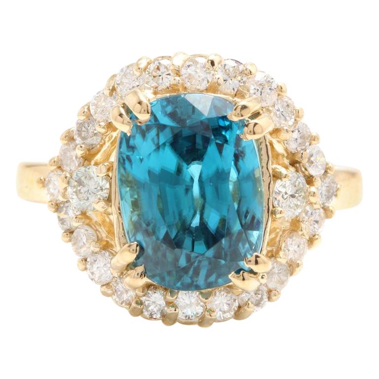 7.00 Carat Natural Blue Zircon and Diamond 14 Karat Solid Yellow Gold Ring For Sale