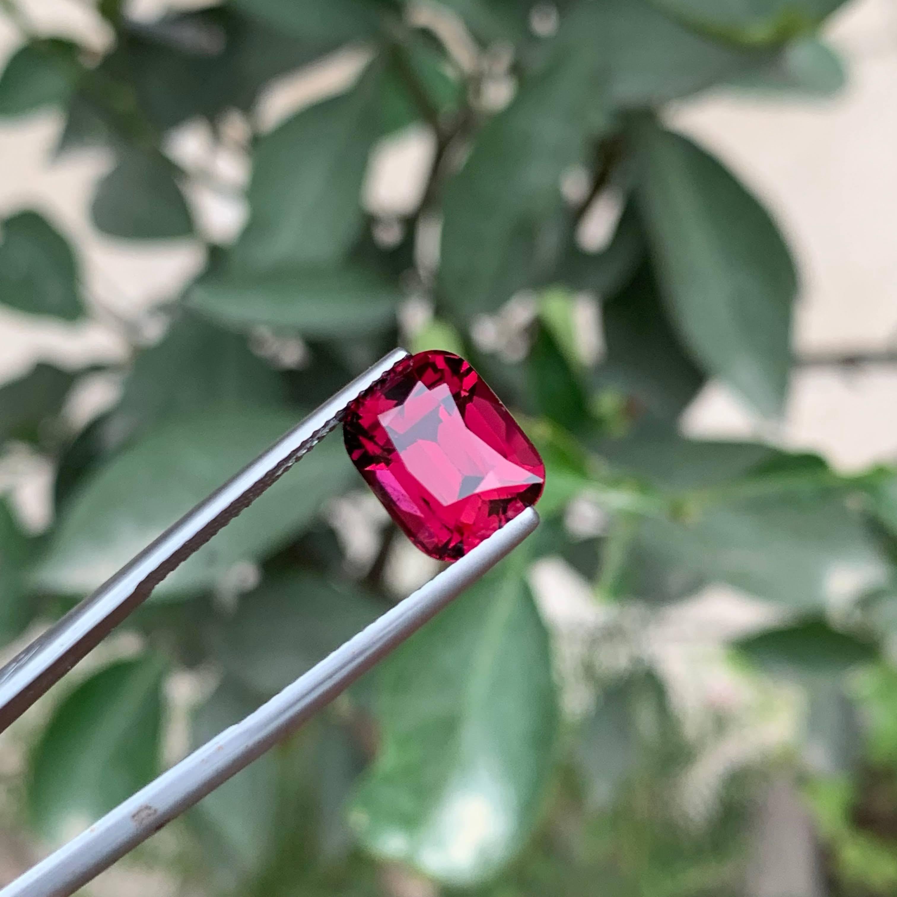 Taglio cuscino 7.00 Carati di granato rosso rosato naturale sfuso Pietra africana tagliata a cuscino in vendita