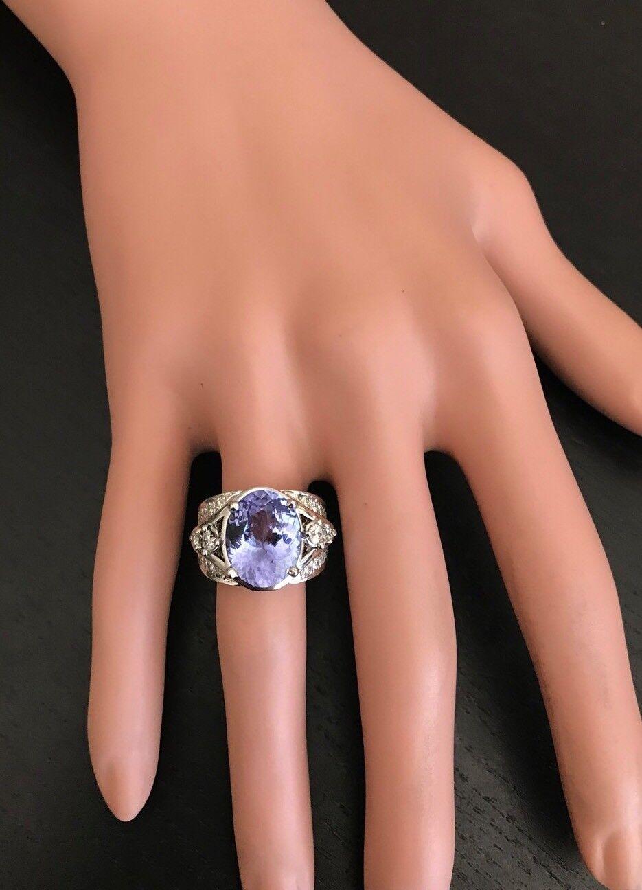 Femenino o masculino 7,00 quilates de tanzanita natural de muy buen aspecto y diamante de oro blanco macizo de 14 quilates en venta