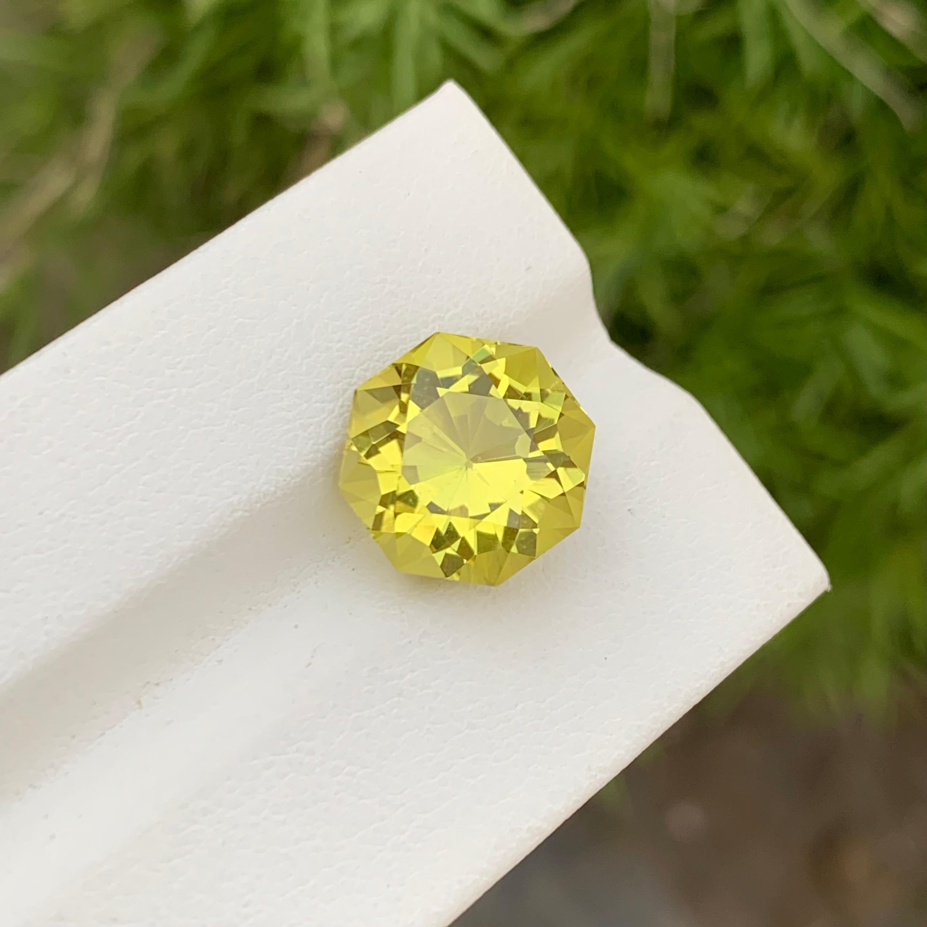 Pierre précieuse de quartz citron naturel taille octogonale de 7,00 carats pour bague  Unisexe en vente