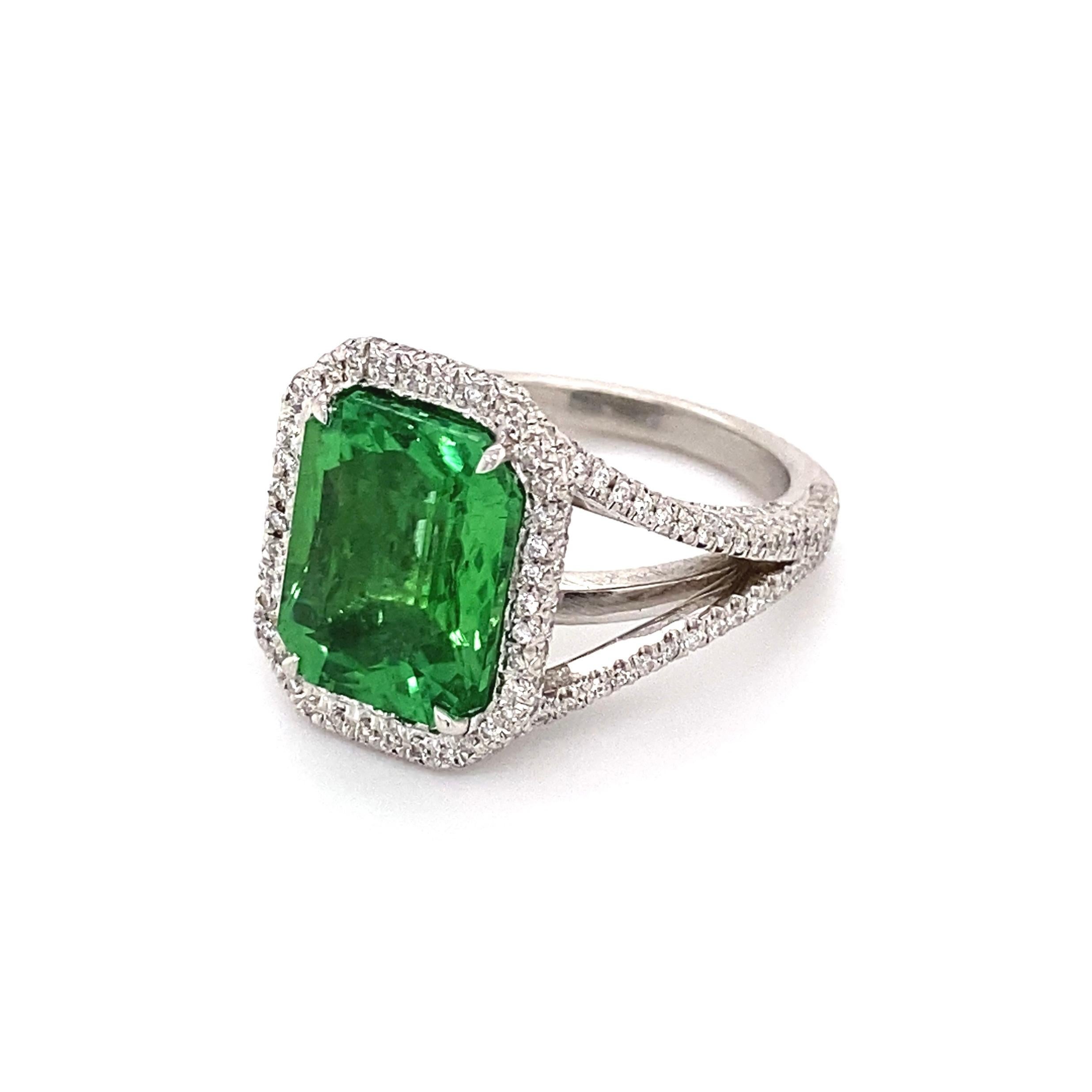 Contemporary 6.00 Carat Green Paraiba Tourmaline Diamond Platinum Ring Estate Fine Jewelry For Sale