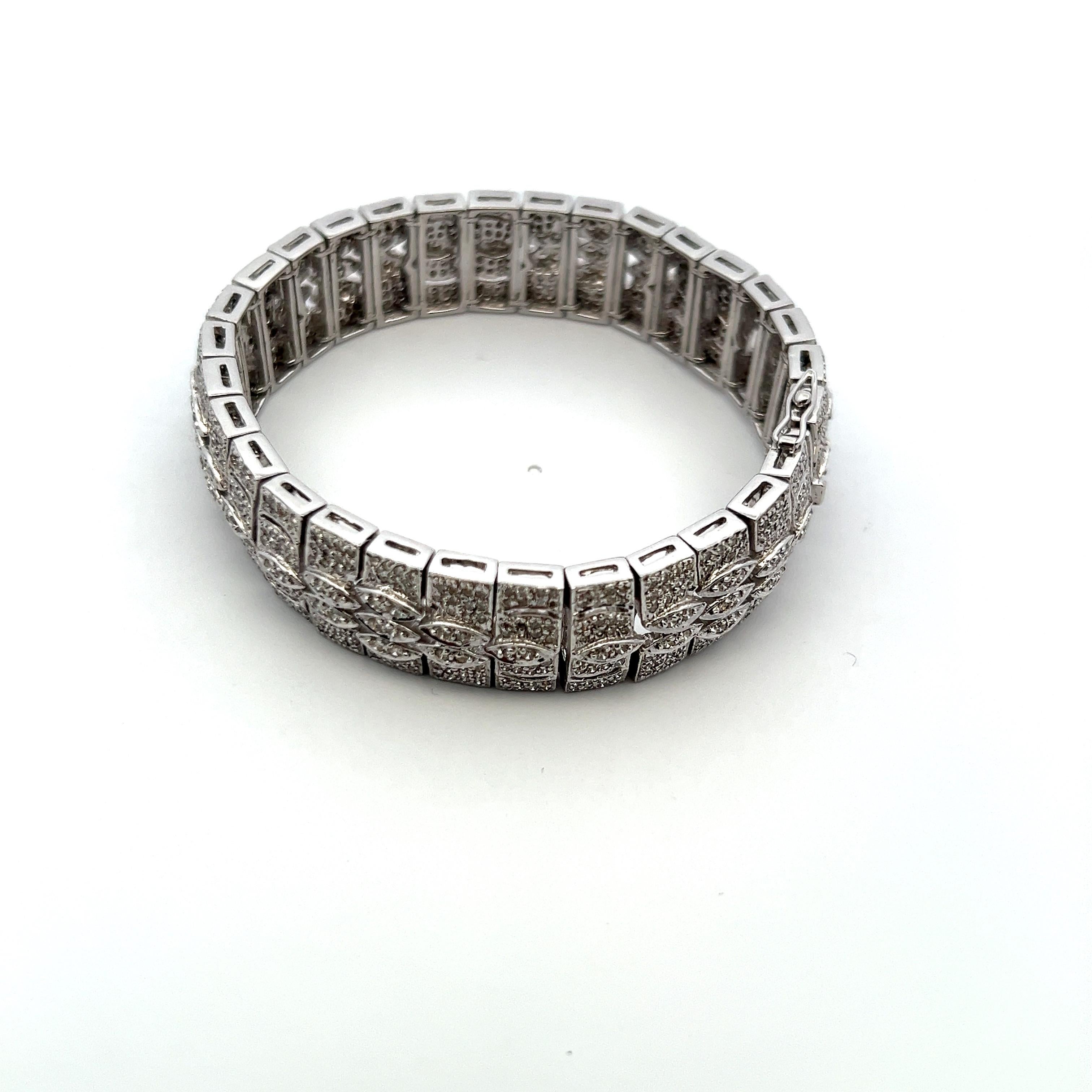 Art Deco 7.00 Carat Round Brilliant Diamond 14 Karat White Gold Art-Deco Bracelet For Sale