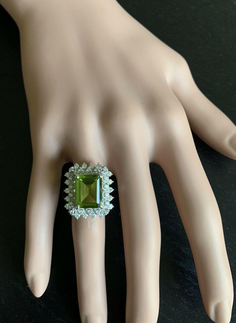 7.00 Carat Natural Peridot and Diamond 14 Karat Solid White Gold Ring For Sale 3