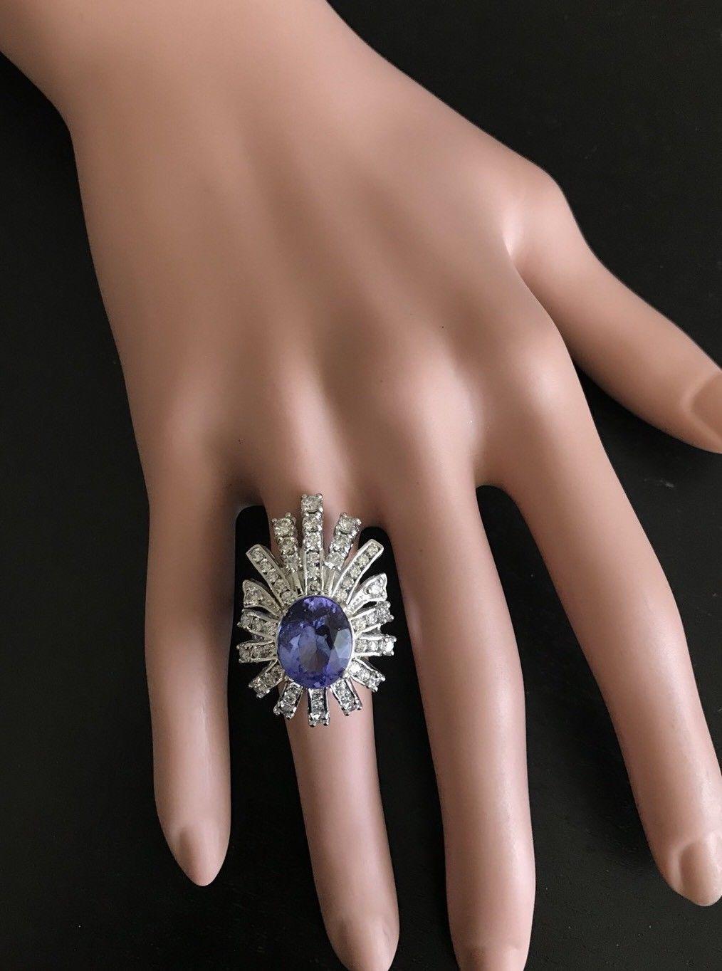 Or massif 14 carats avec tanzanite naturelle de 7,00 carats de très belle apparence et diamants Pour femmes en vente