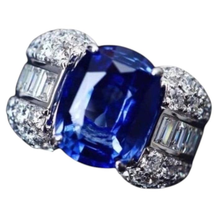 7.00 Ct Ceylon Sapphire & 3.40 Ct Diamonds 18K Gold Ring For Sale