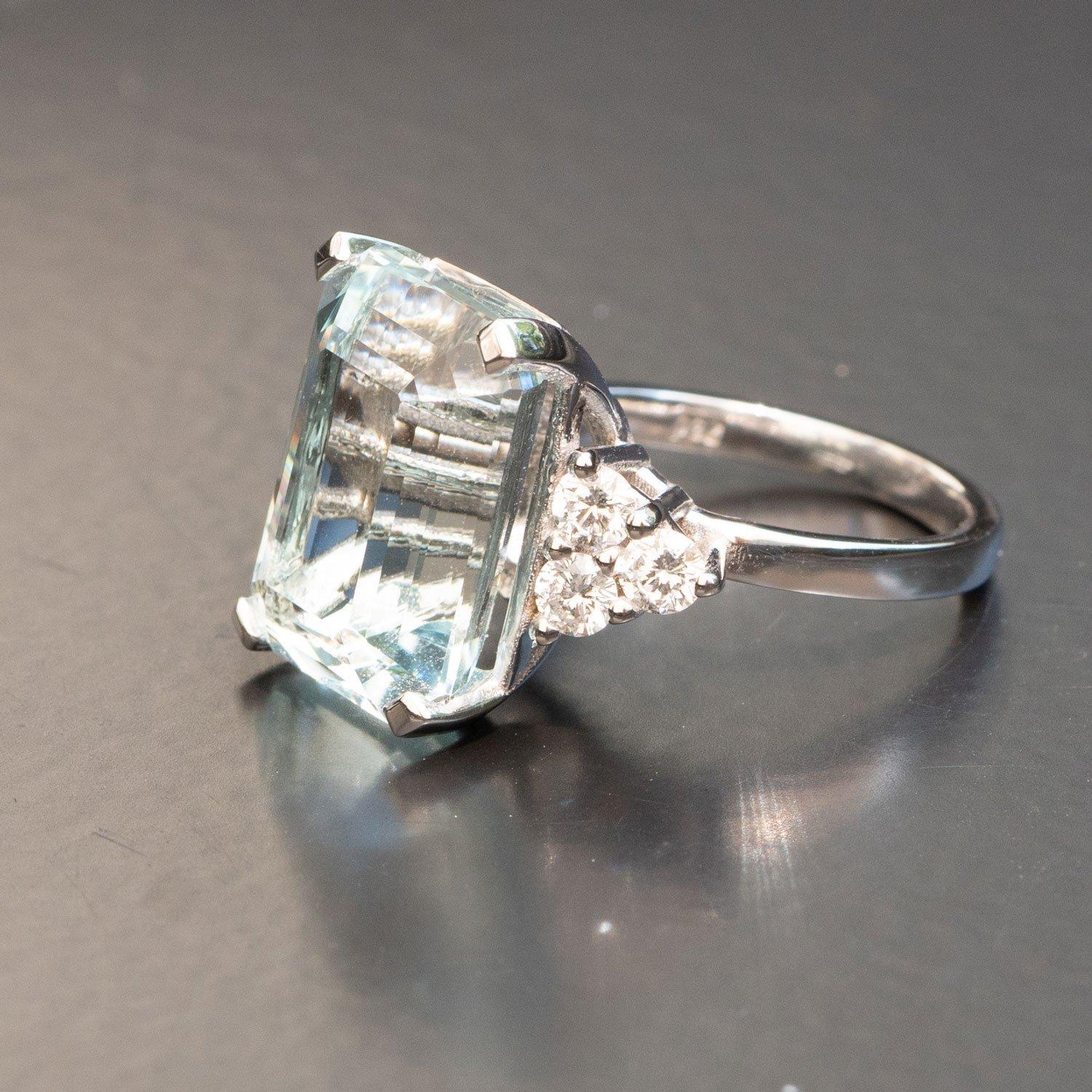 Art Deco 7.00 ct natural aquamarine diamond ring - Princess Diana aquamarine ring For Sale