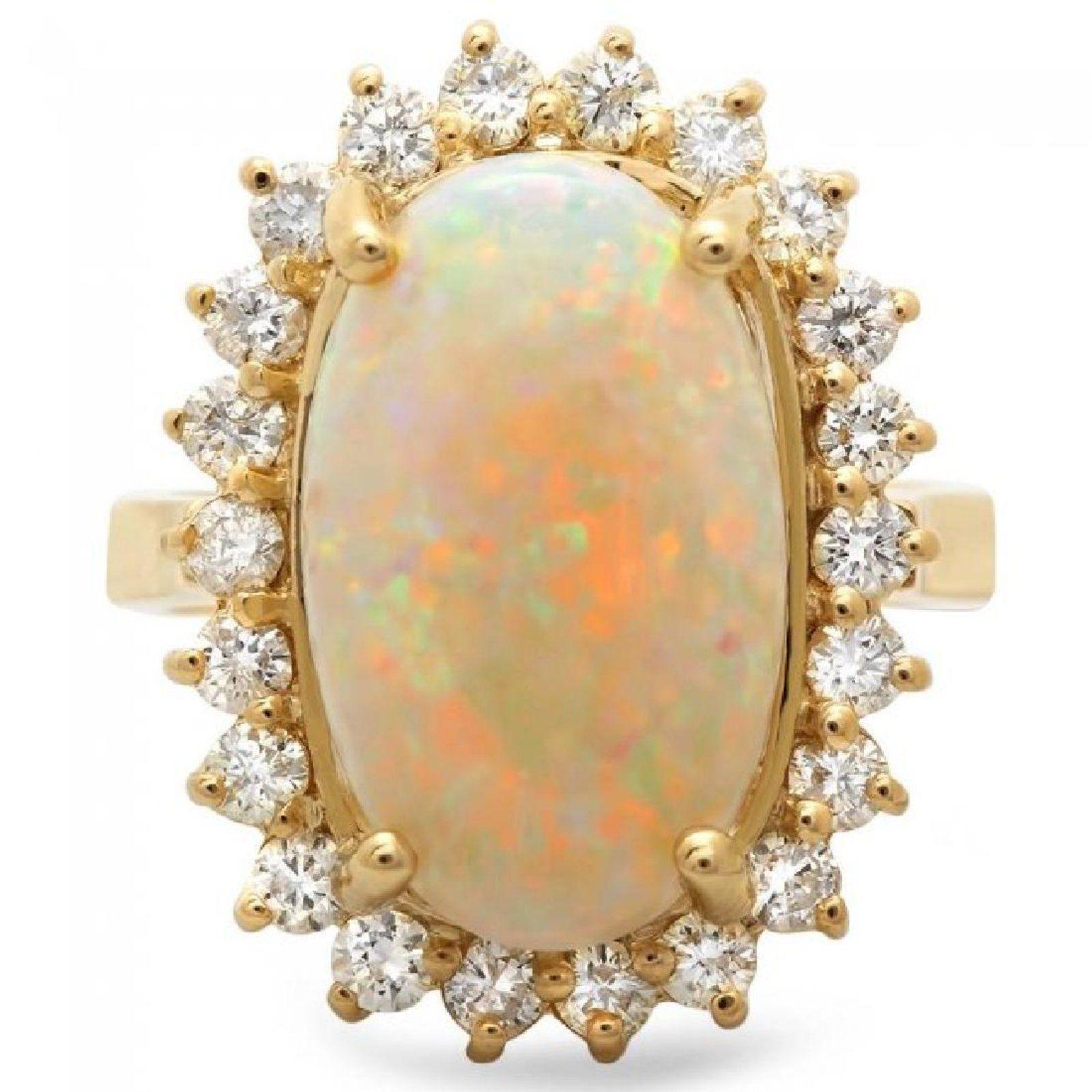 Mixed Cut 7.00 Ct Natural Impressive Australian Opal & Diamond 14K Solid Yellow Gold Ring For Sale