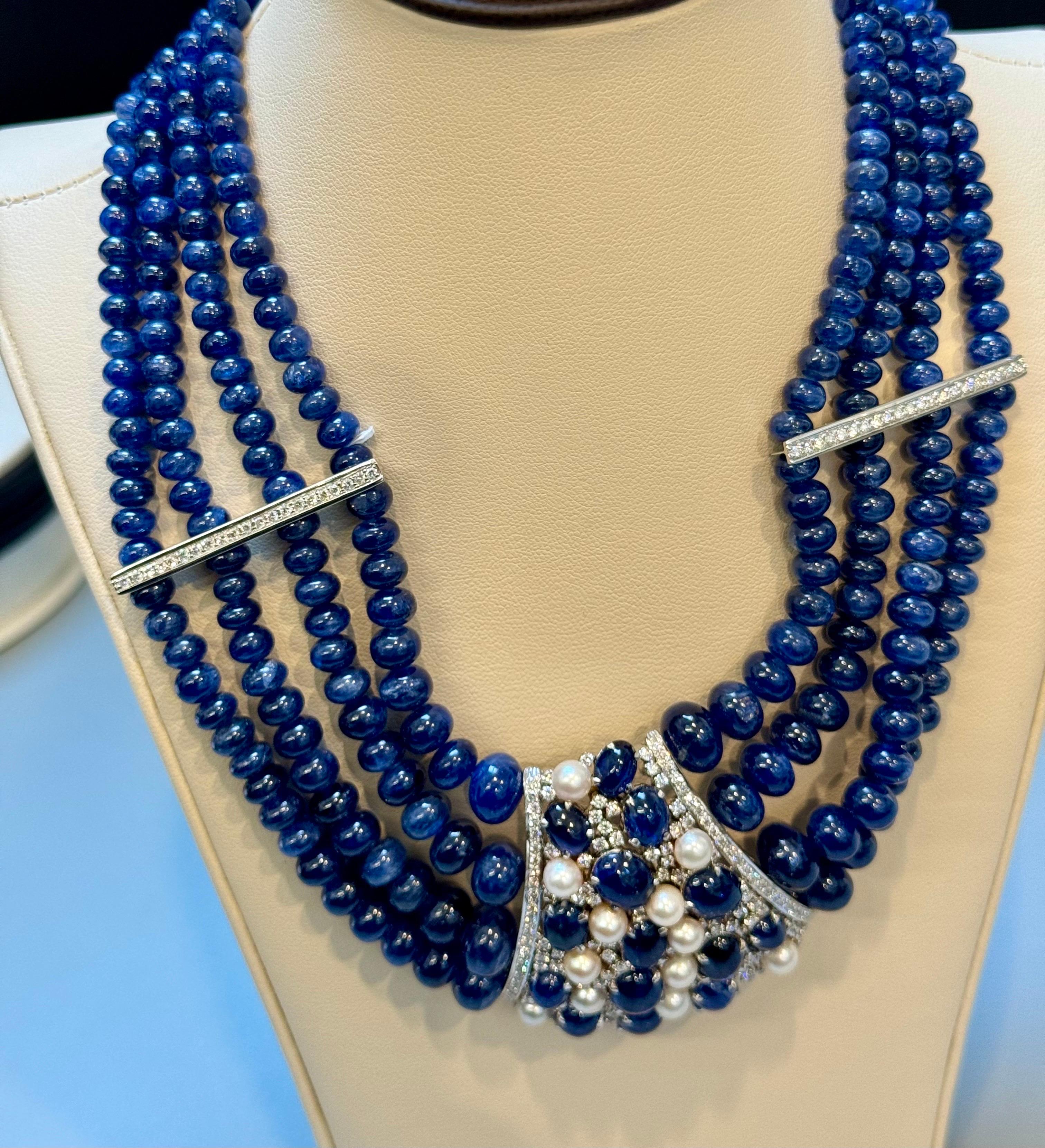 700Ct Sapphire Bead Necklace with cabochon & Diamond Center & Diamond Spacer 18K For Sale 1