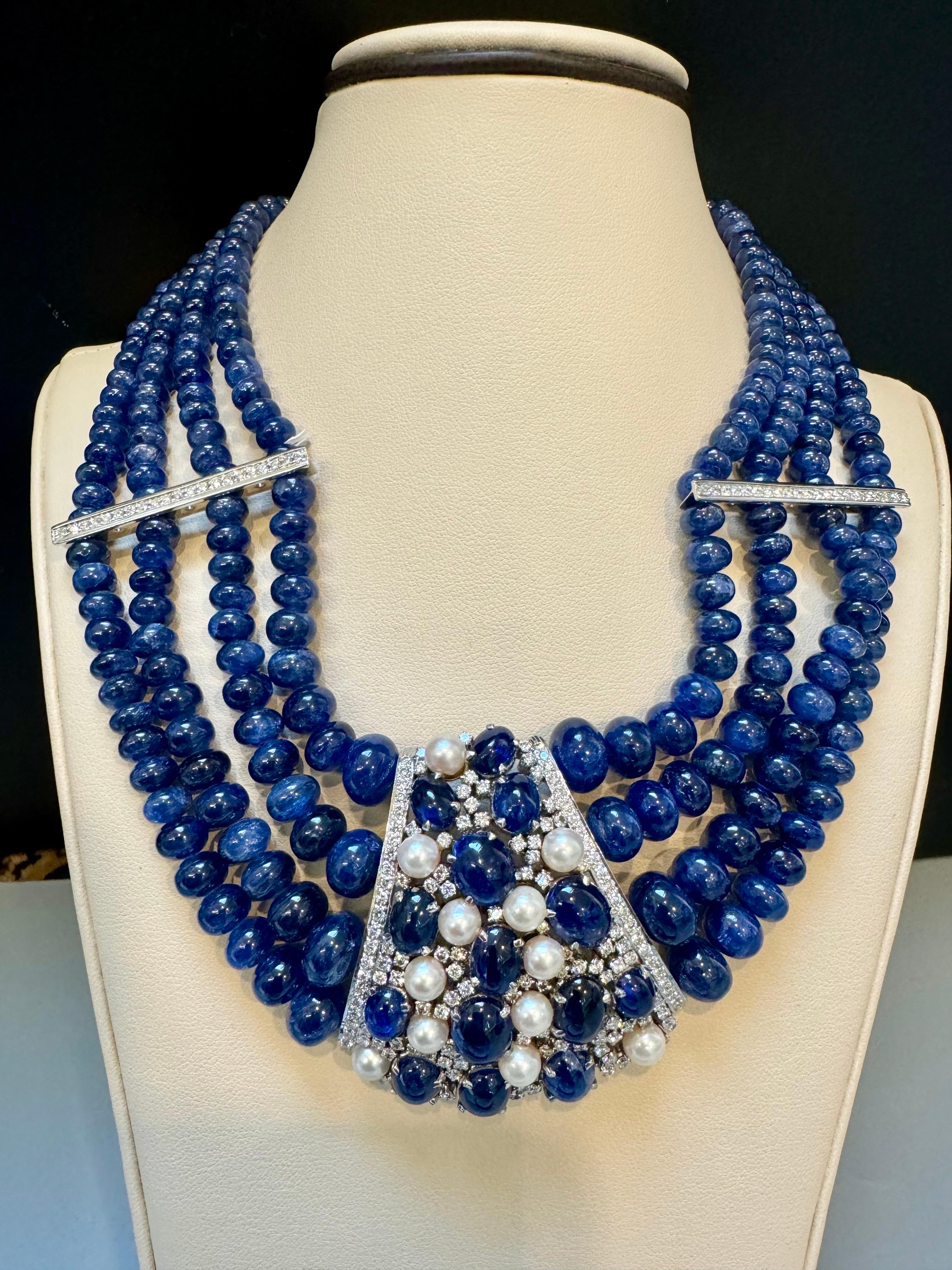 700Ct Sapphire Bead Necklace with cabochon & Diamond Center & Diamond Spacer 18K For Sale 2