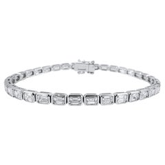 Bracciale da tennis East-West con diamanti taglio smeraldo da 7,01 carati in oro bianco 14K, 7 In