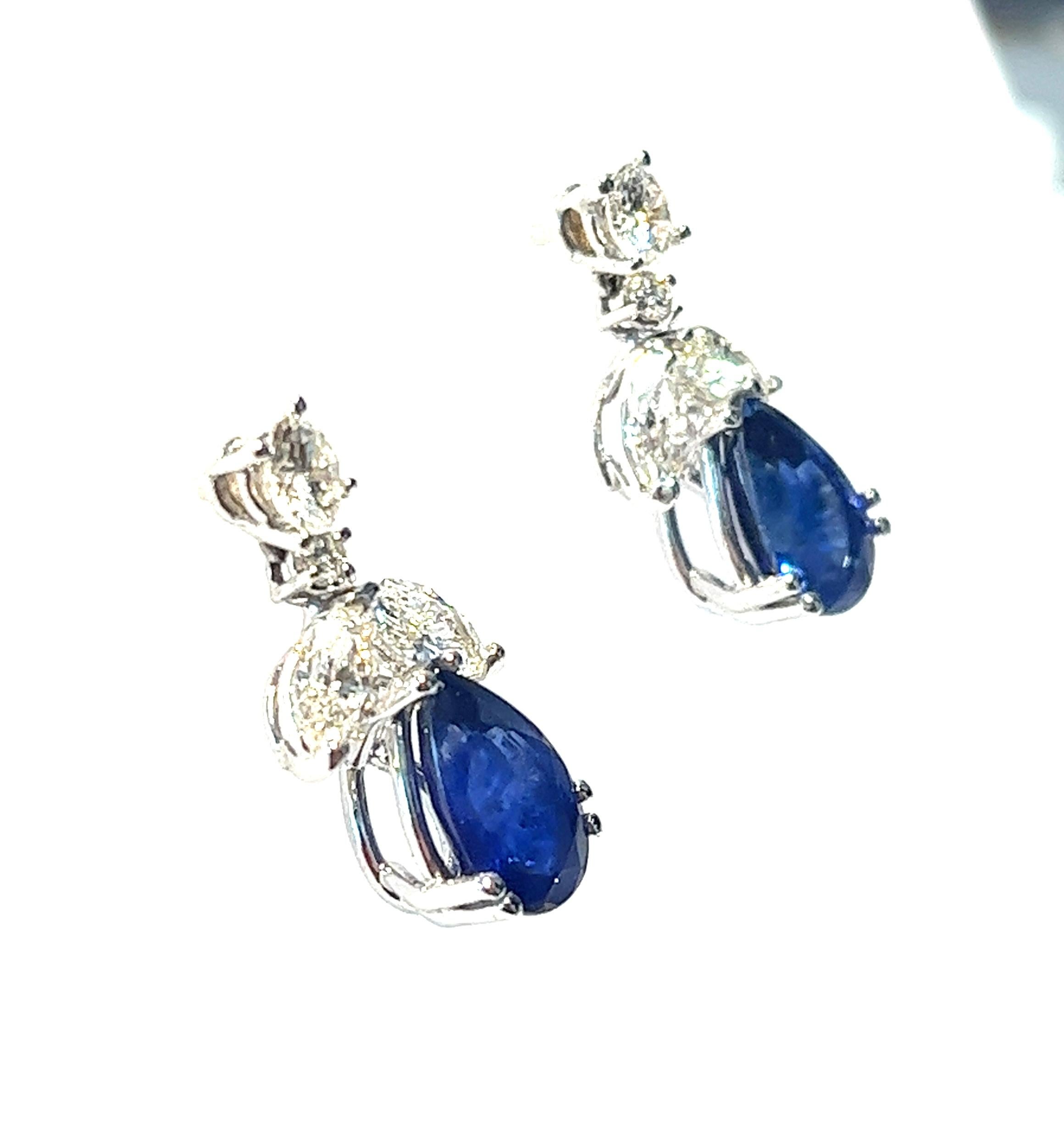 7.01 carat Pear Shape Sapphire and Diamond Earrings, 18kt  In Excellent Condition For Sale In Miami, FL