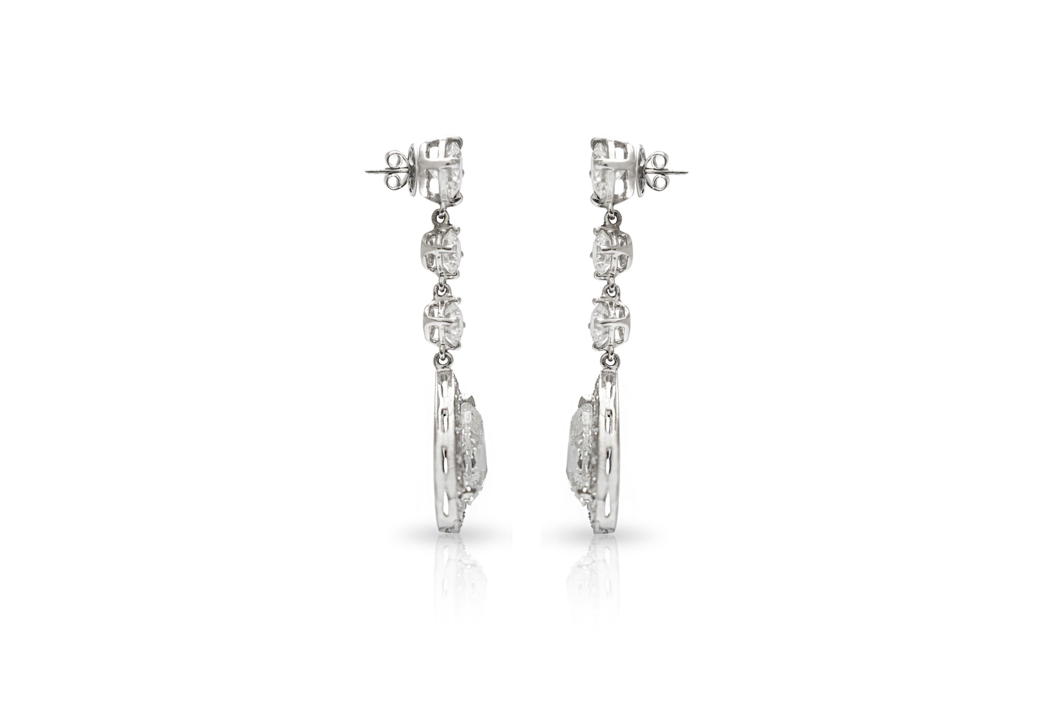 Taille rose Boucles d'oreilles pendantes en diamant taillé en poire et en rose de 7,01 carats en vente