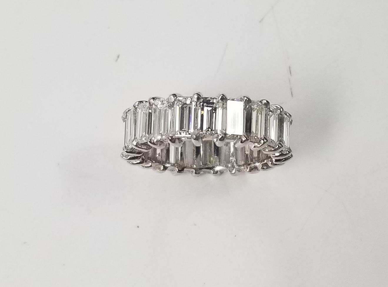 Moderne Bracelet éternel en platine avec diamant taille baguette de 7,02 carats en vente