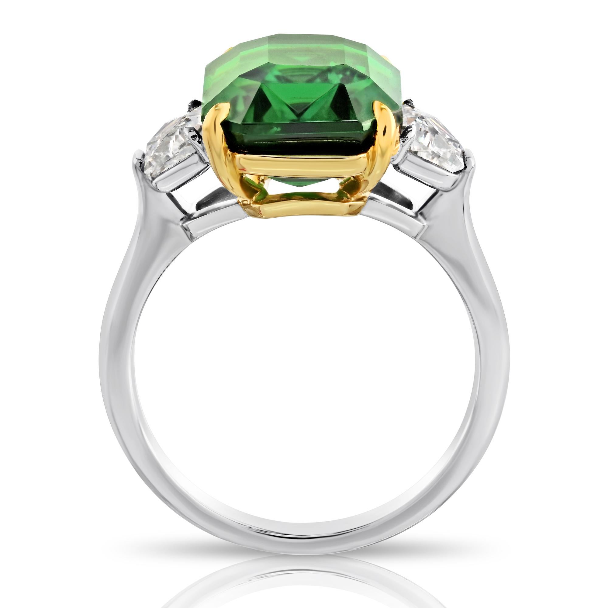 Contemporary 7.02 carat Emerald Cut Green Tsavorite and Diamond Ring For Sale
