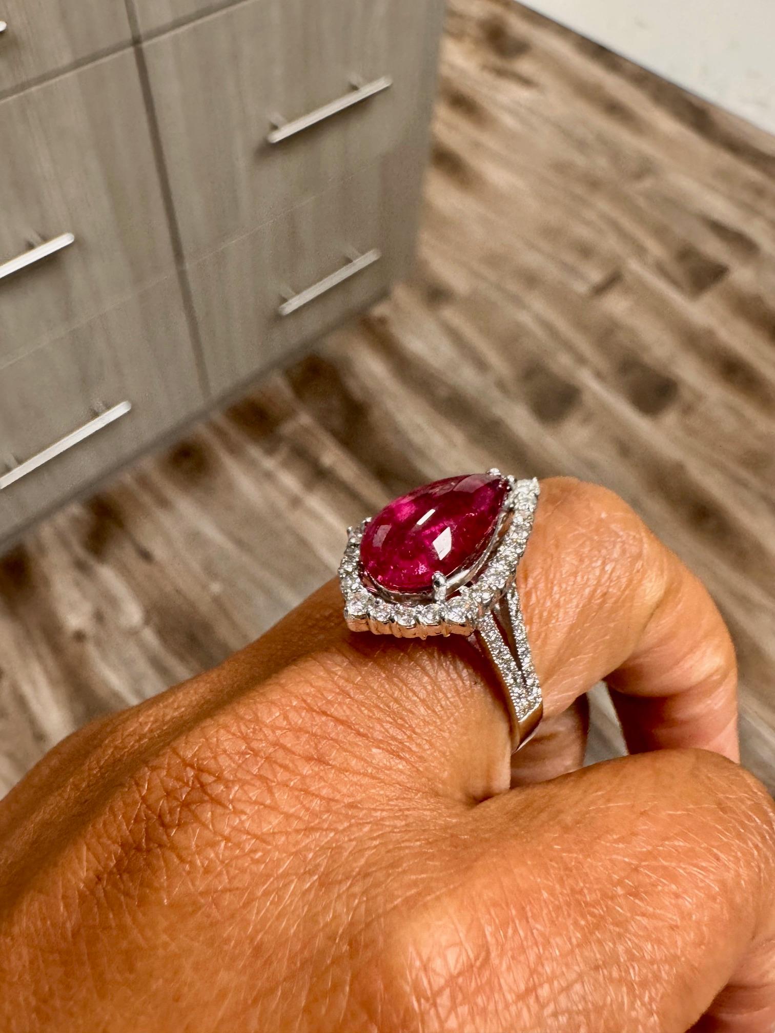 7,02 Karat Natürlicher Cabochon Turmalin Diamant Weißgold Cocktail Ring im Angebot 4