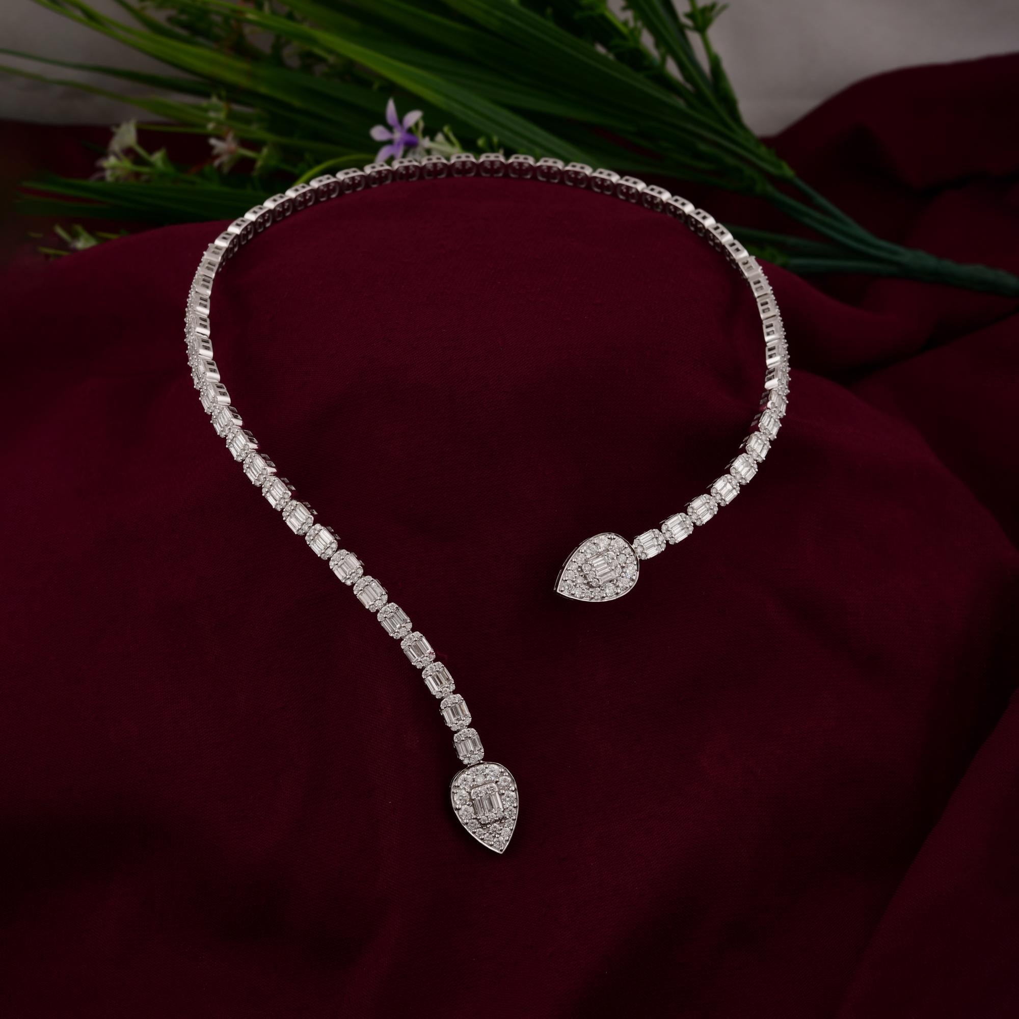 Taille baguette Collier ras du cou en or blanc avec diamant baguette de 7,02 carats SI Clarity HI Color en vente