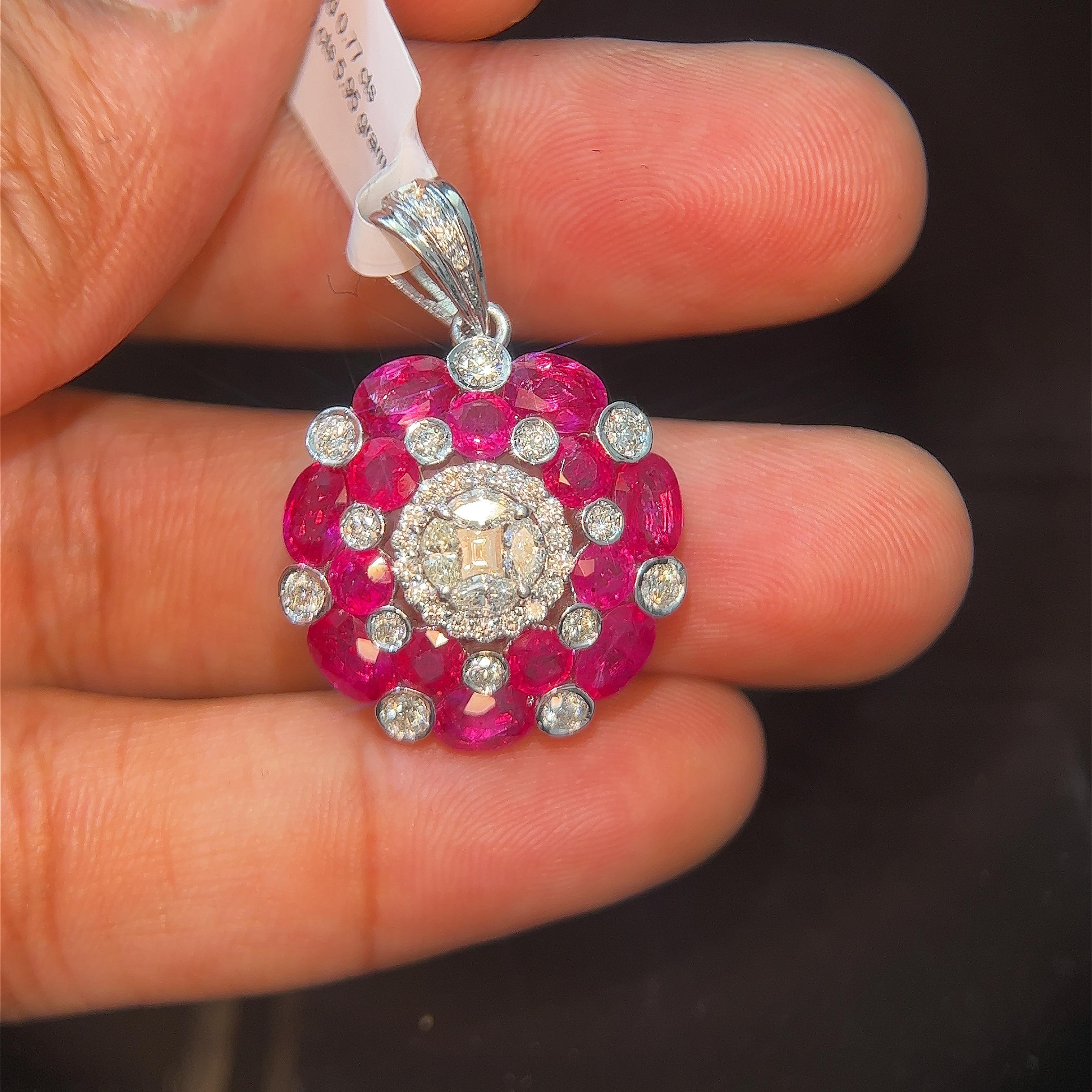 7.02 Carats Natural Ruby and 1.3 Diamond Cocktail Diamond Pendant In New Condition For Sale In New York, NY