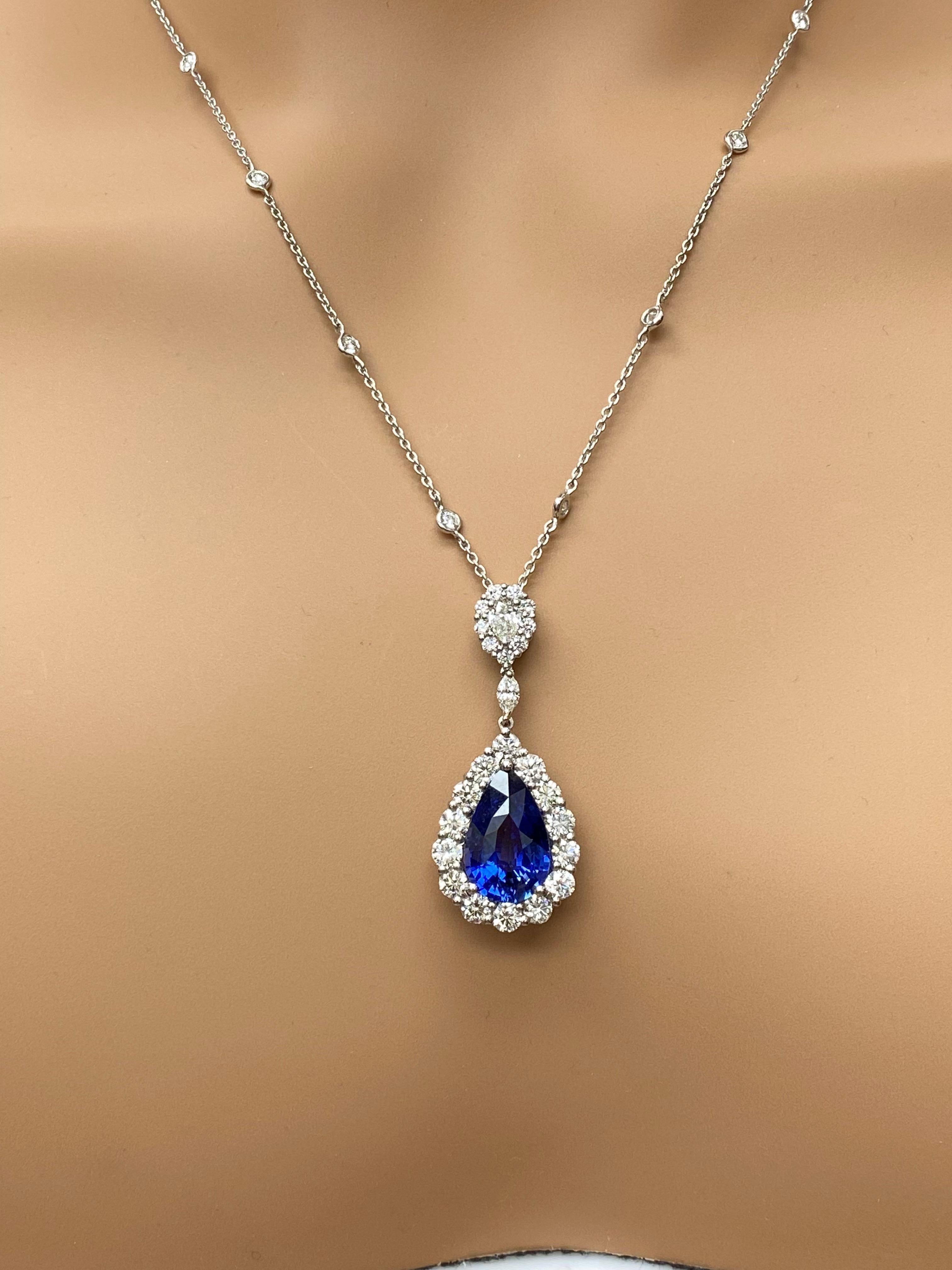 Collana con zaffiri e diamanti a forma di pera da 7,03 carati in oro bianco 18 carati in vendita 4