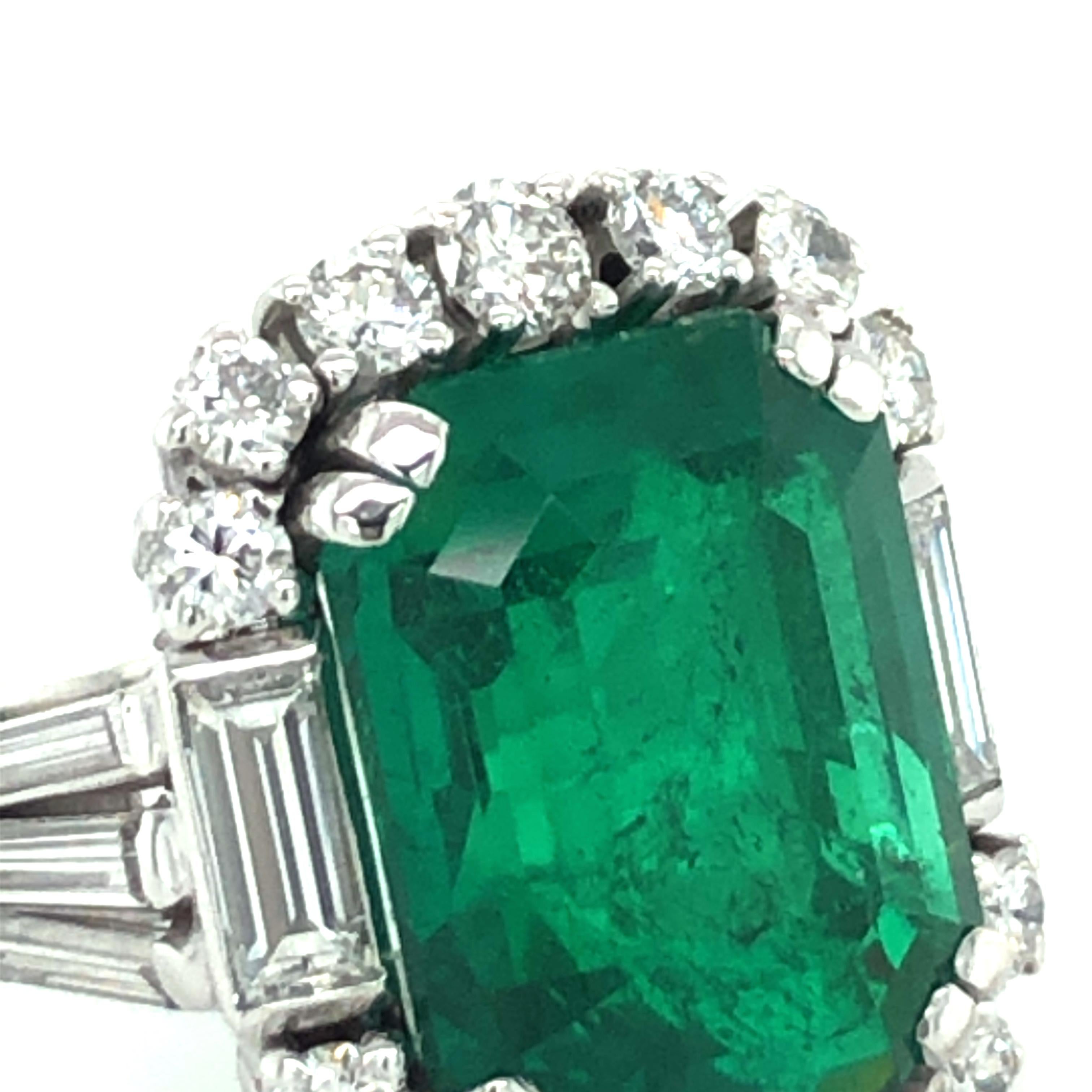 7.03 Carat Colombian Emerald and Diamond Ring in 18 Karat White Gold 4
