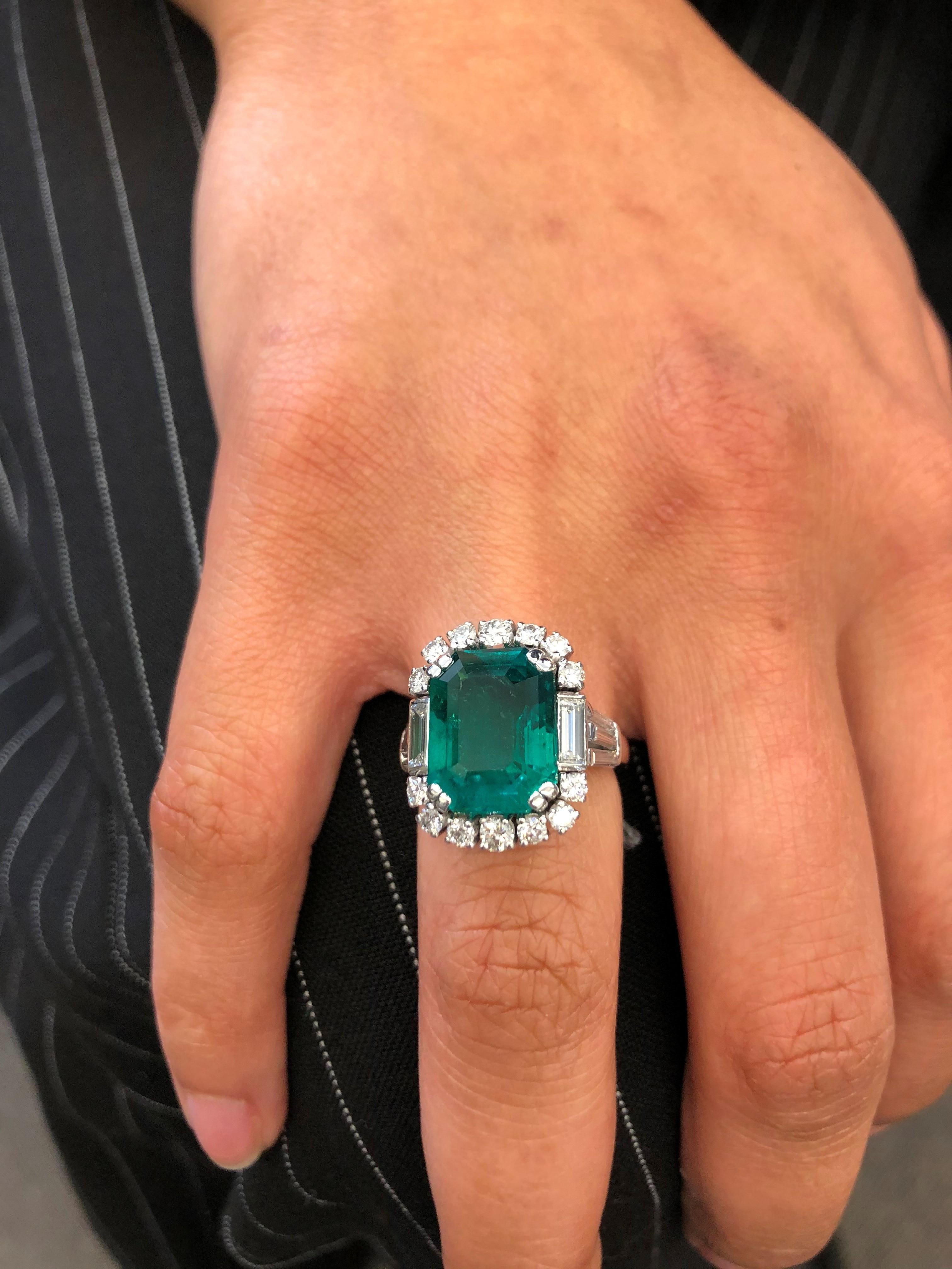 7.03 Carat Colombian Emerald and Diamond Ring in 18 Karat White Gold 5