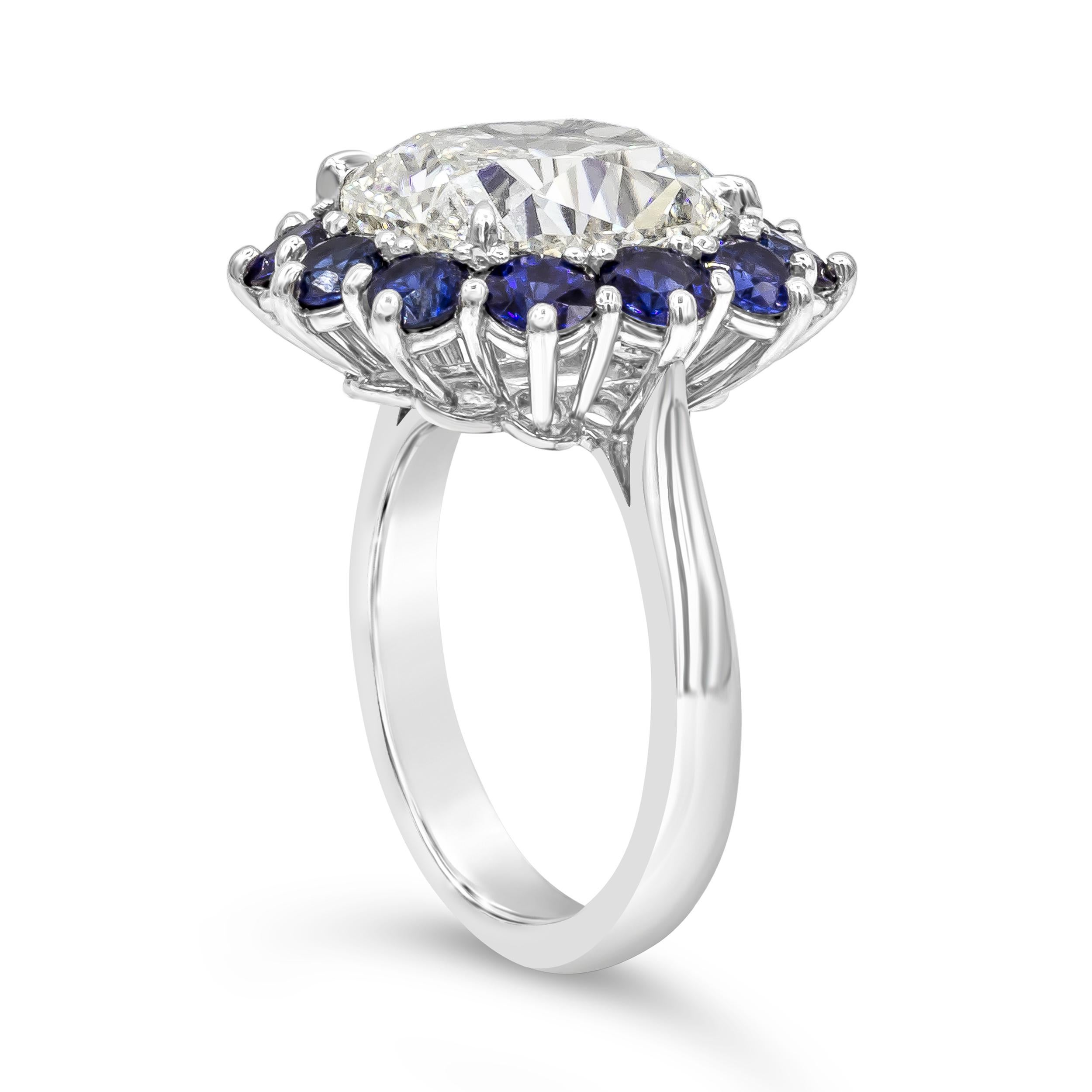 Contemporain Roman Malakov Bague de fiançailles avec halo de diamants taille coussin de 7,04 carats certifiés GIA en vente