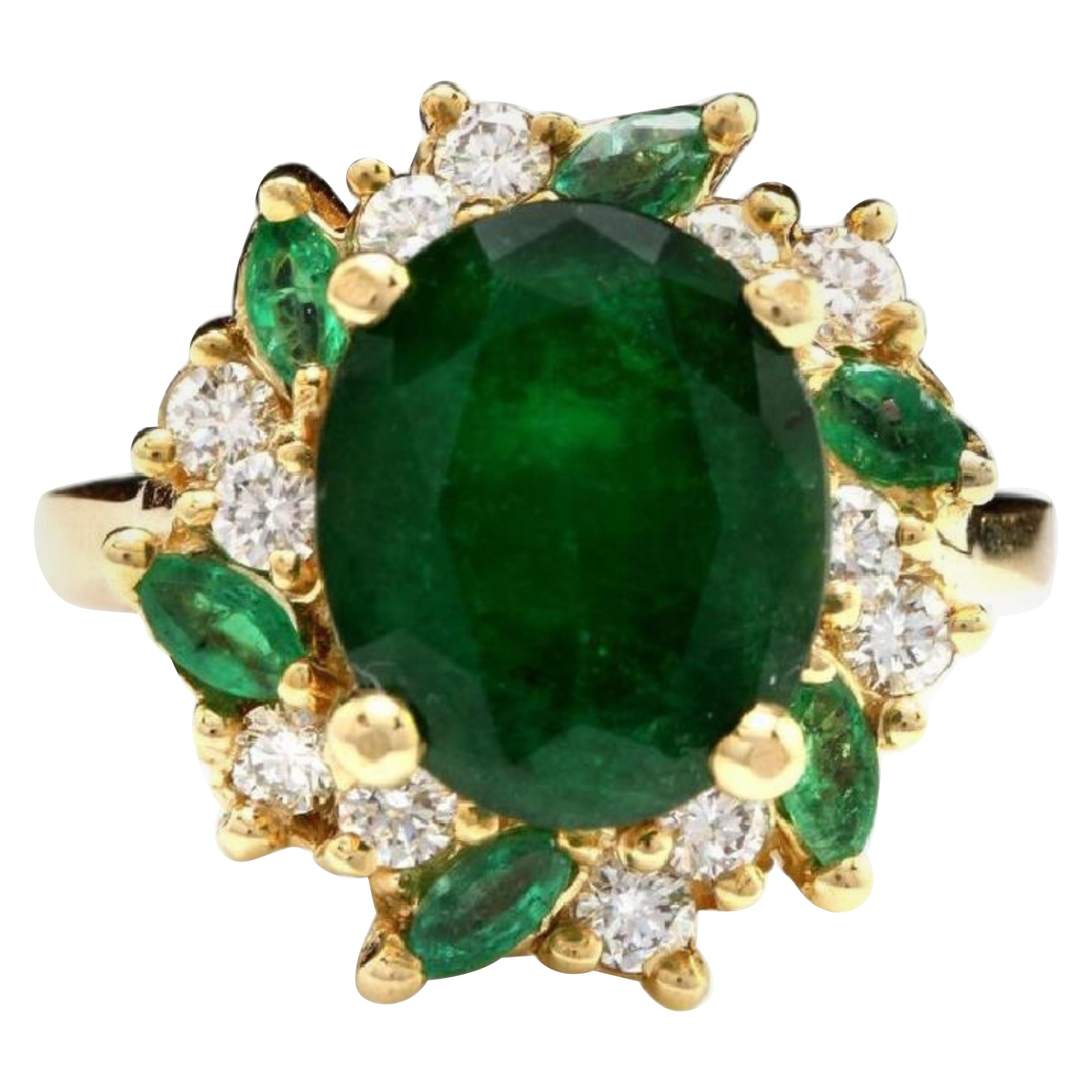 7.04 Carat Natural Emerald and Diamond 14 Karat Solid Yellow Gold Ring For Sale