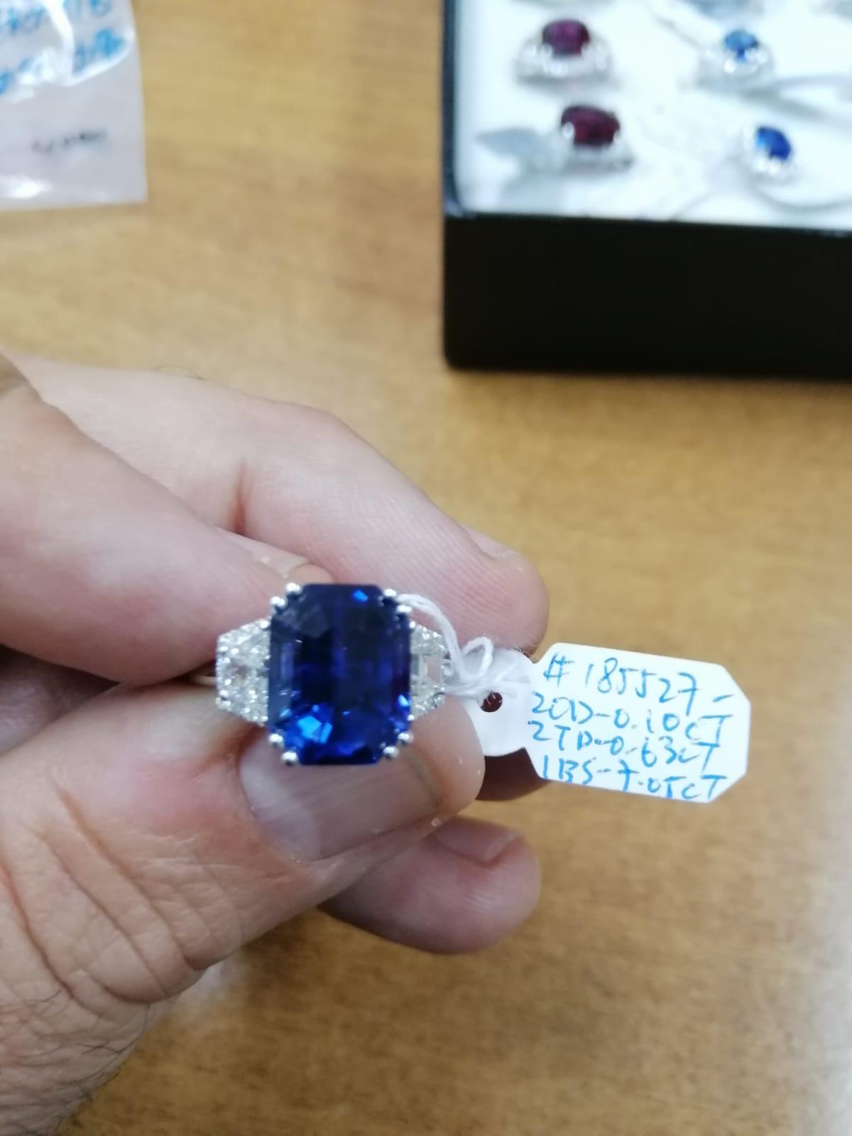 7.05 Carat Royal Blue Sapphire GRS Certified Non Heated Diamond Ring Octagon Cut In New Condition In Hong Kong, Hong Kong