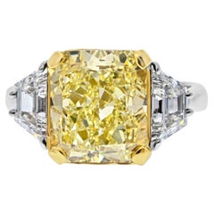 7,05 carati di anello di fidanzamento con tre pietre di diamante giallo GIA VS2 con taglio radiante